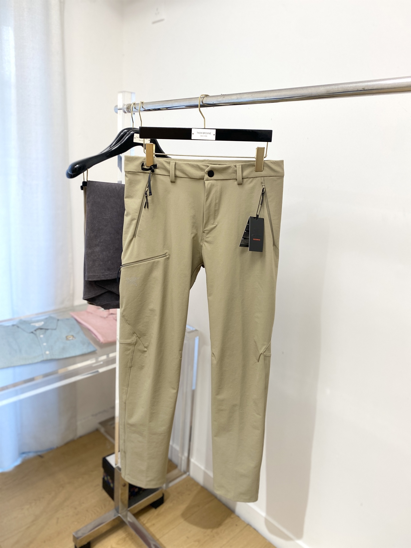 始祖鸟、2025爆款休闲裤 高弹显瘦必爆简约百搭爆款，做工精细，每一针都看得到用心，超多明星网红最爱 拉