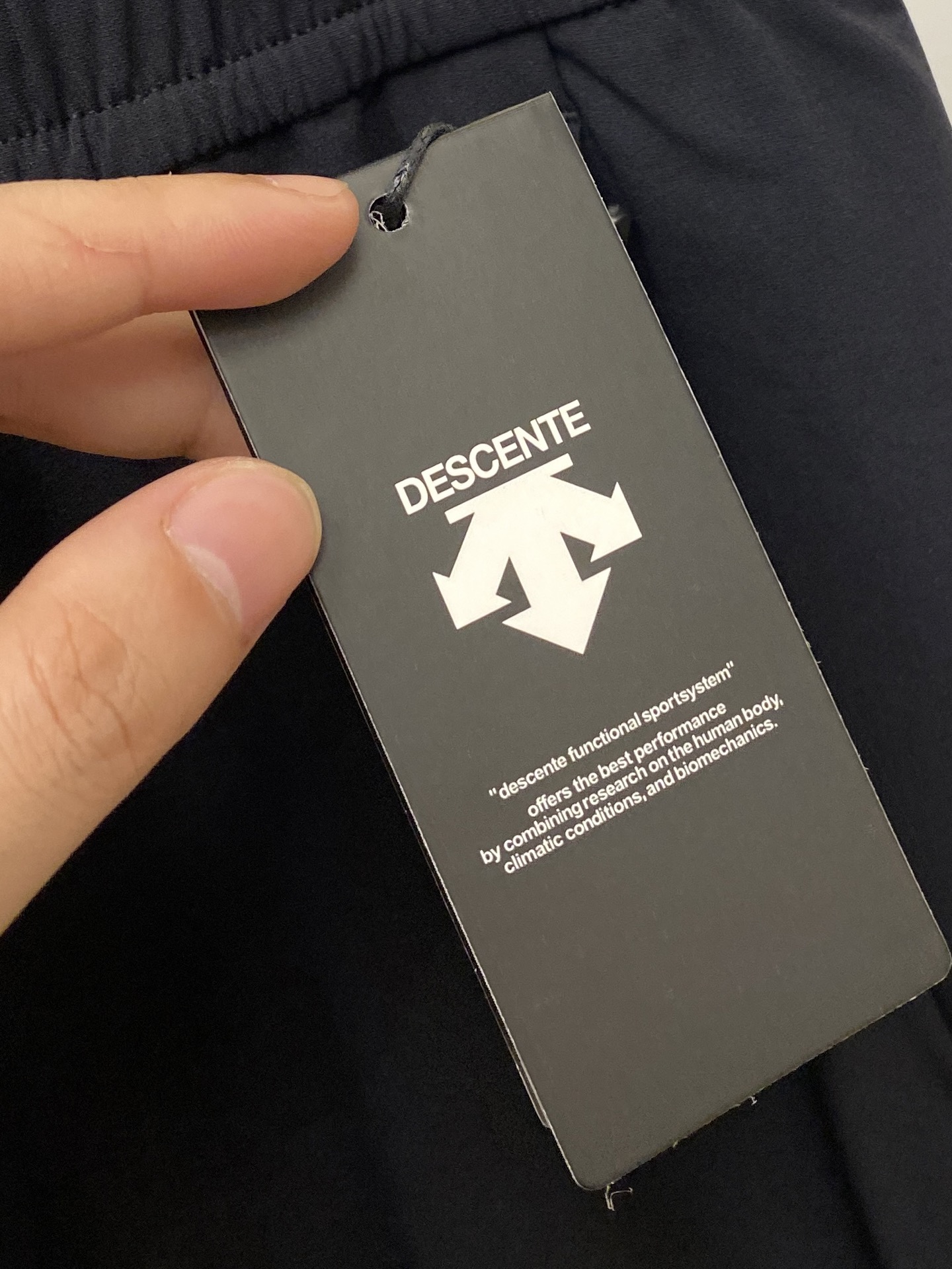 ￼ DESCENTE迪桑特、2025爆款休闲裤 高弹显瘦必爆简约百搭爆款，做工精细，每一针都看得到用心，