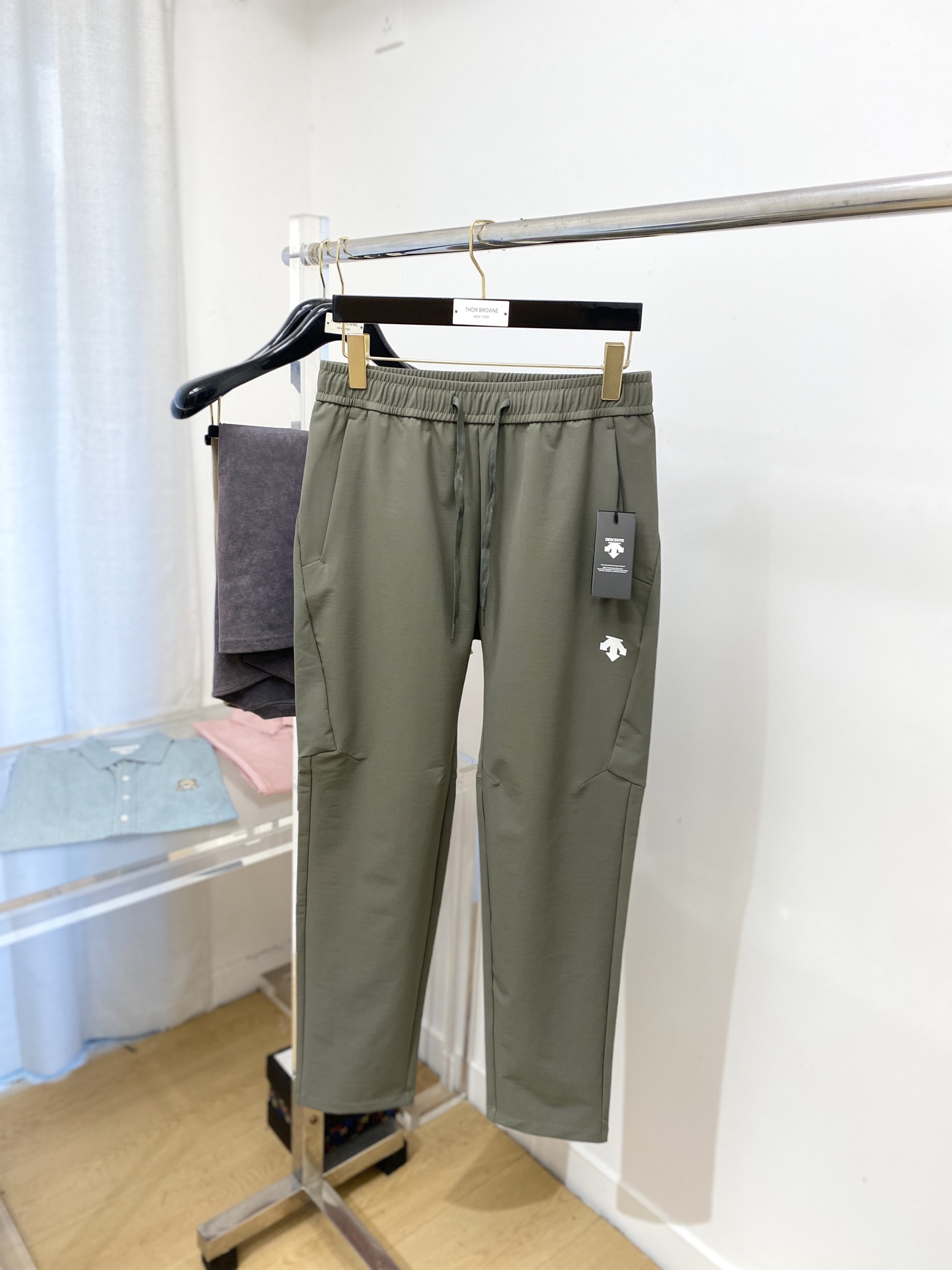 DESCENTE迪桑特、2025爆款休闲裤 高弹显瘦必爆简约百搭爆款，做工精细，每一针都看得到用心，超多