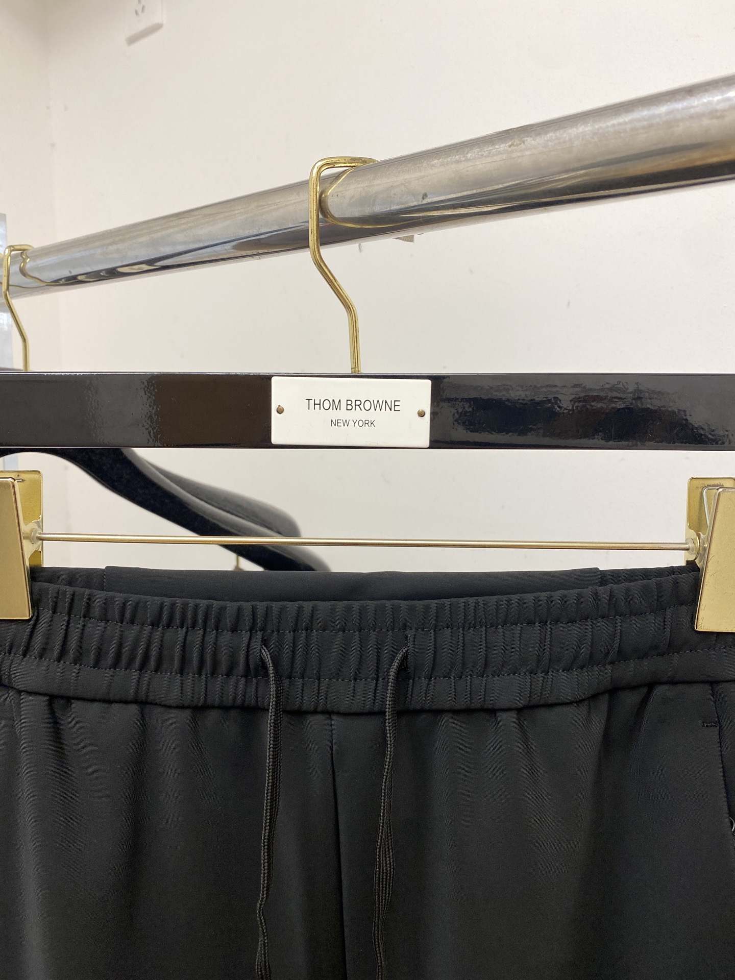 KAILAS 时尚潮牌、2025爆款休闲裤 高弹显瘦必爆简约百搭爆款，做工精细，每一针都看得到用心，超多