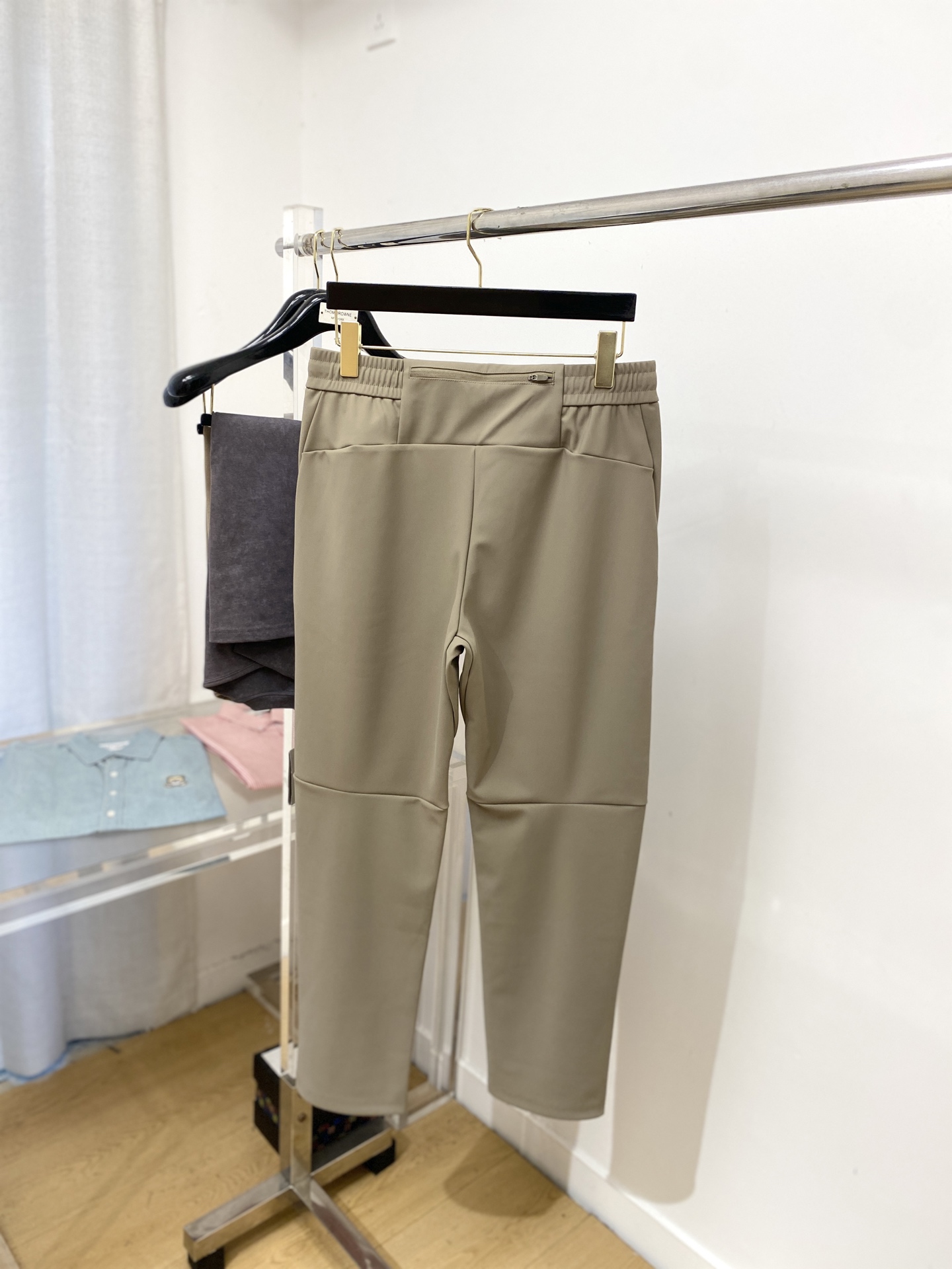 KAILAS 时尚潮牌、2025爆款休闲裤 高弹显瘦必爆简约百搭爆款，做工精细，每一针都看得到用心，超多