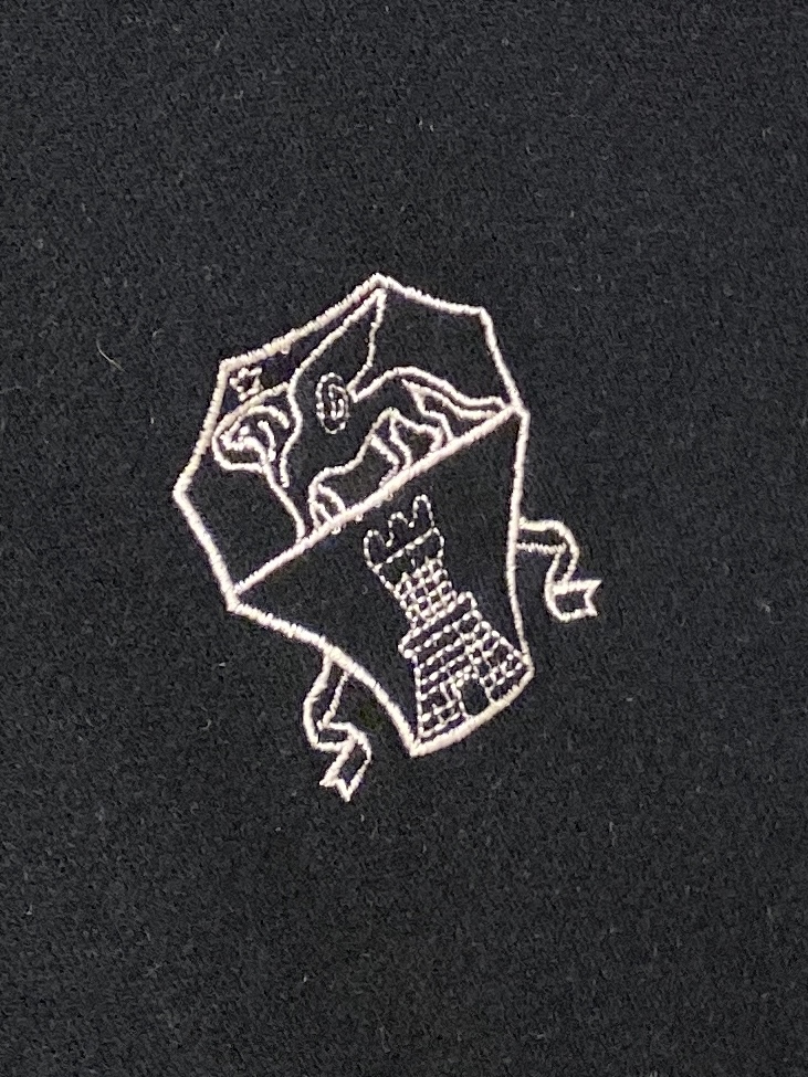 Brunello Cucinelli、2025新品长袖卫衣，帅气时尚，简约百搭款。胸前精致刺绣图案log