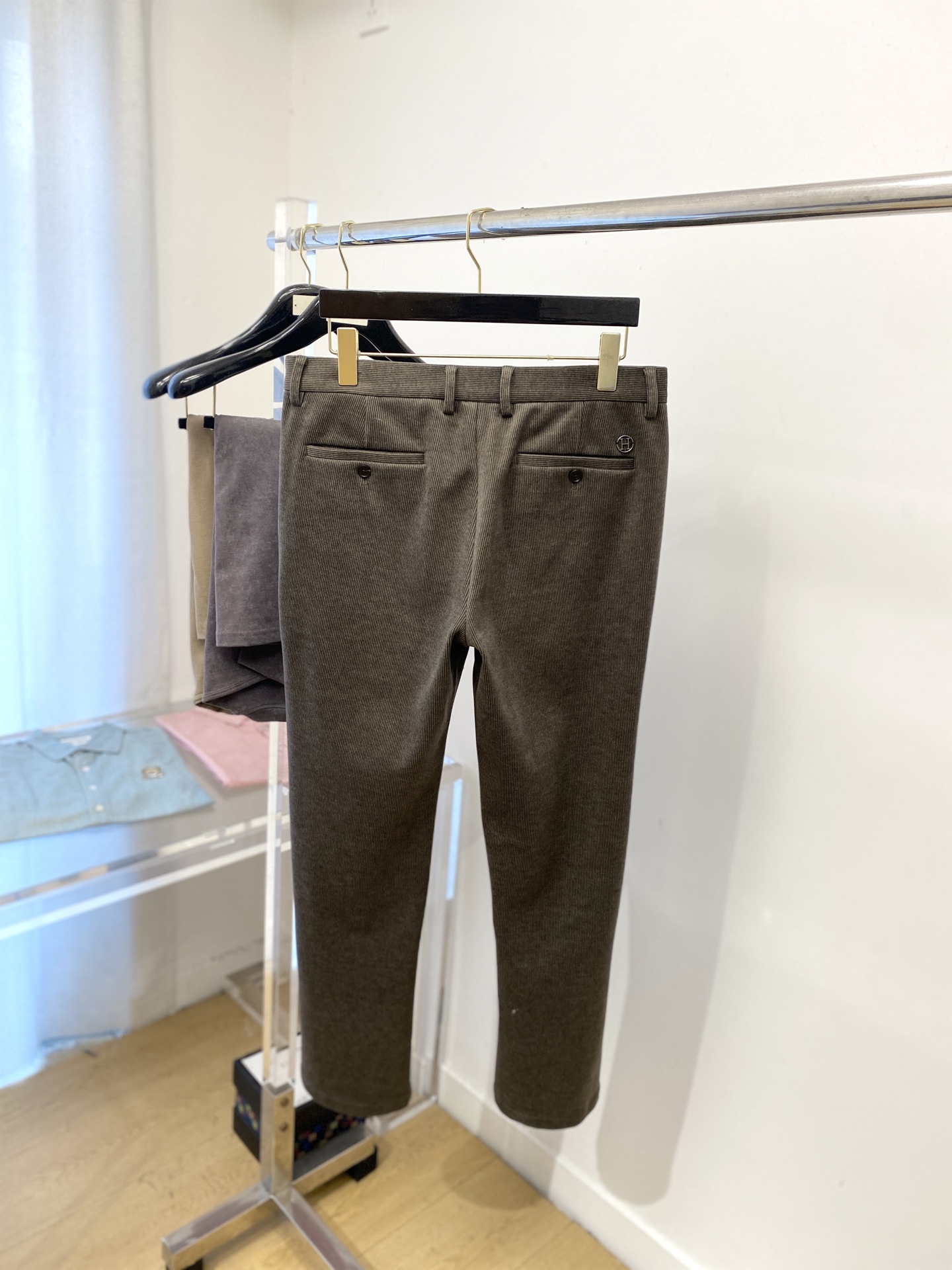 爱马仕、2025爆款休闲裤 高弹显瘦必爆简约百搭爆款，做工精细，每一针都看得到用心，超多明星网红最爱 拉