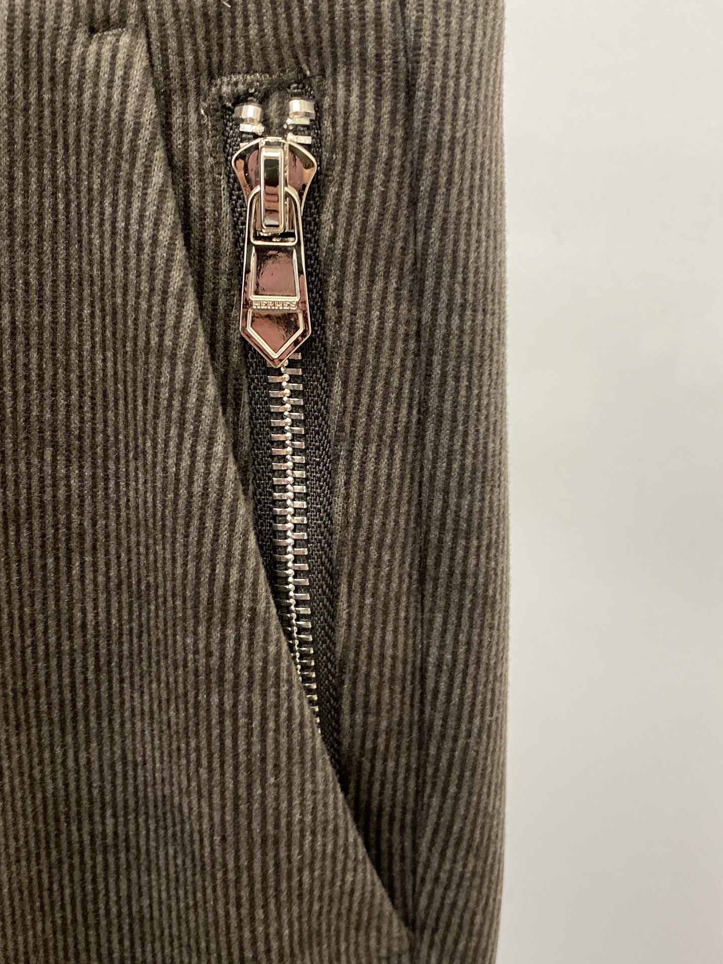 爱马仕、2025爆款休闲裤 高弹显瘦必爆简约百搭爆款，做工精细，每一针都看得到用心，超多明星网红最爱 拉