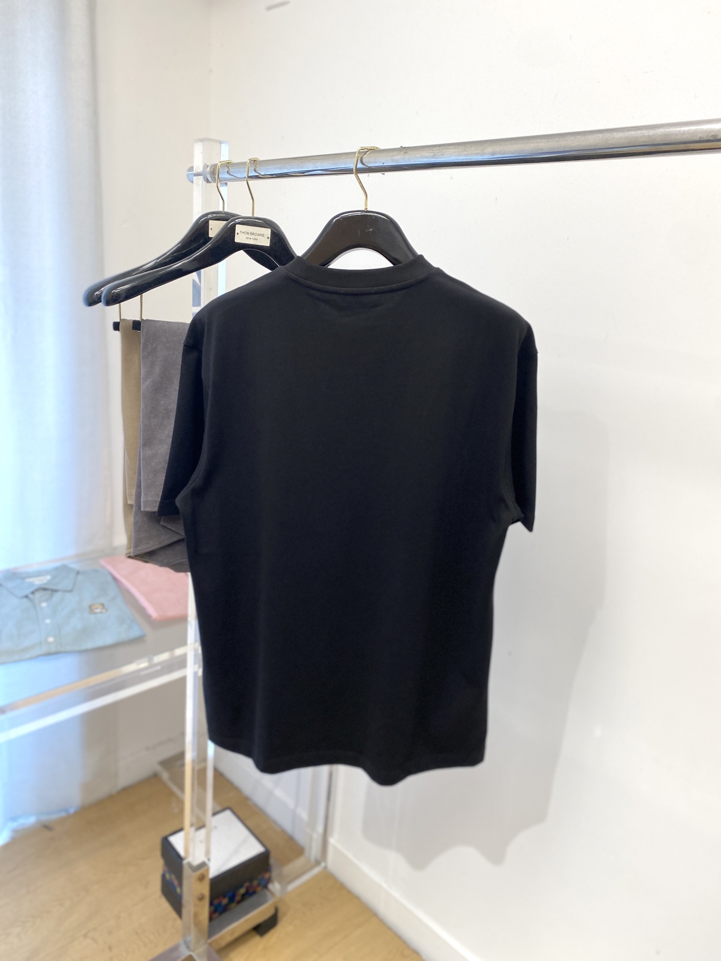 爱马仕、2025新品短袖T恤，帅气时尚，胸前顶级印胶图案字母logo，简约百搭款。面料棉 不仅挺括，保持