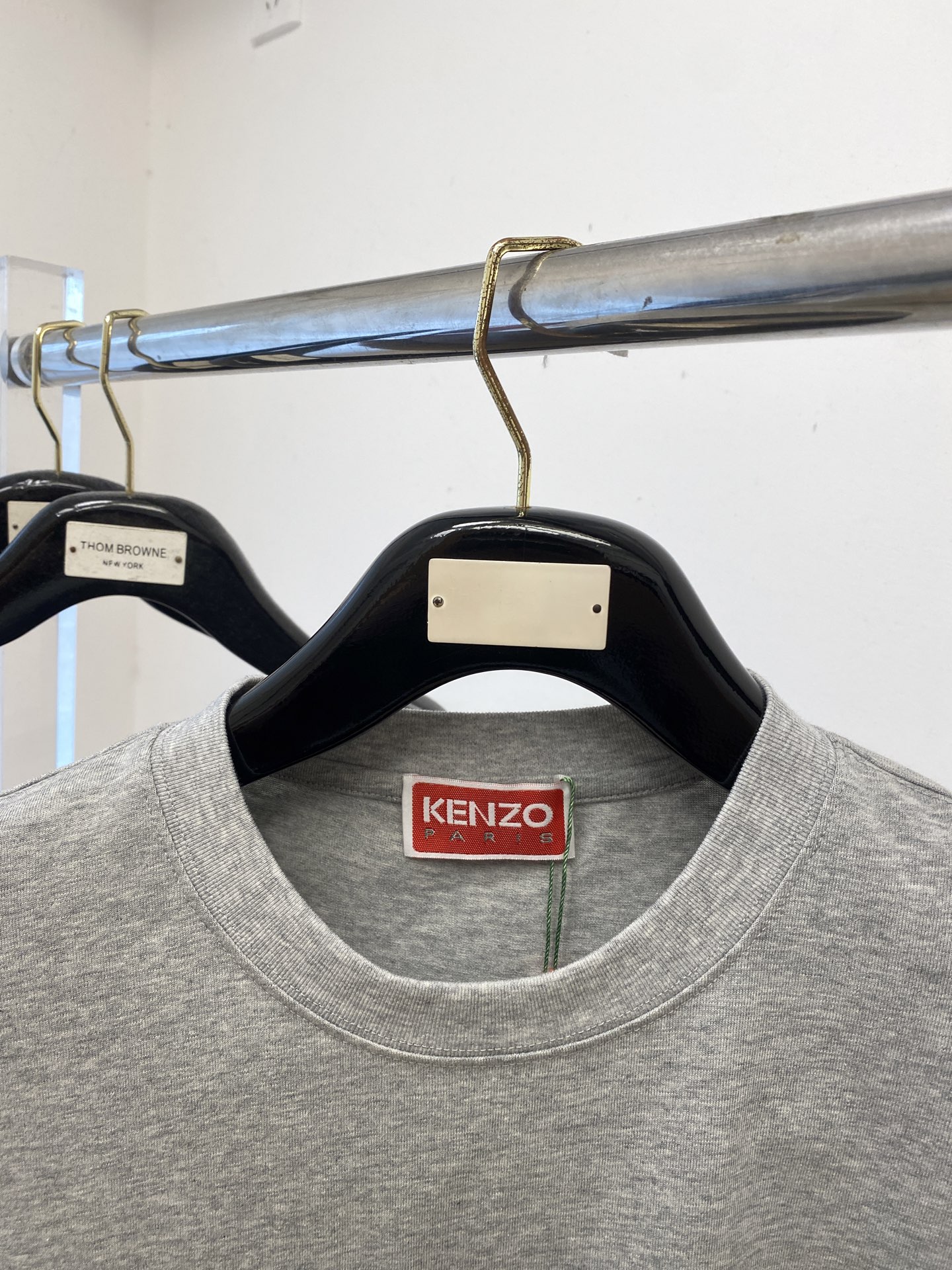 KENZO、2025新品短袖T恤，帅气时尚，胸前顶级直喷图案字母logo，简约百搭款。面料棉 不仅挺括，