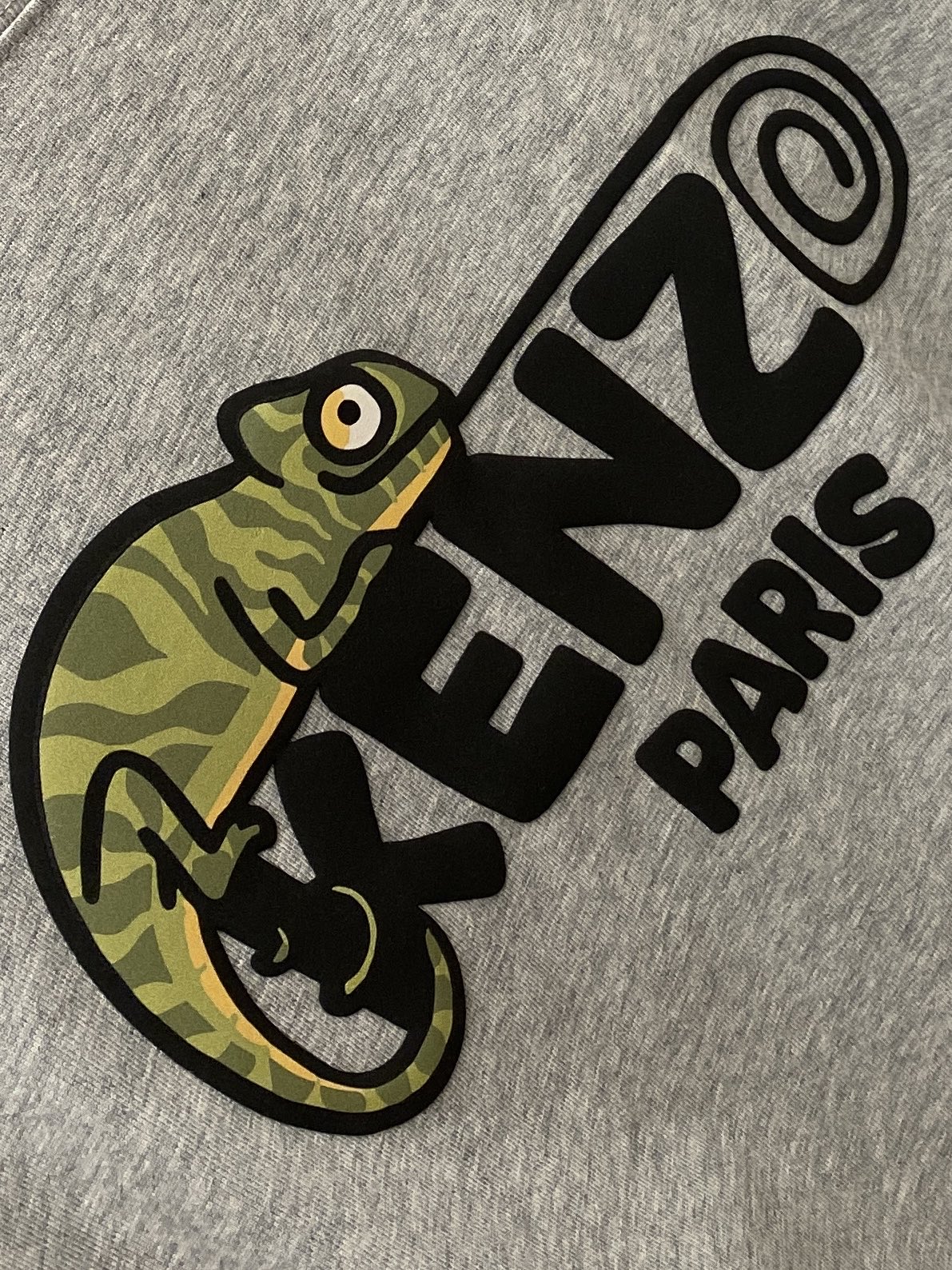 KENZO、2025新品短袖T恤，帅气时尚，胸前顶级直喷图案字母logo，简约百搭款。面料棉 不仅挺括，