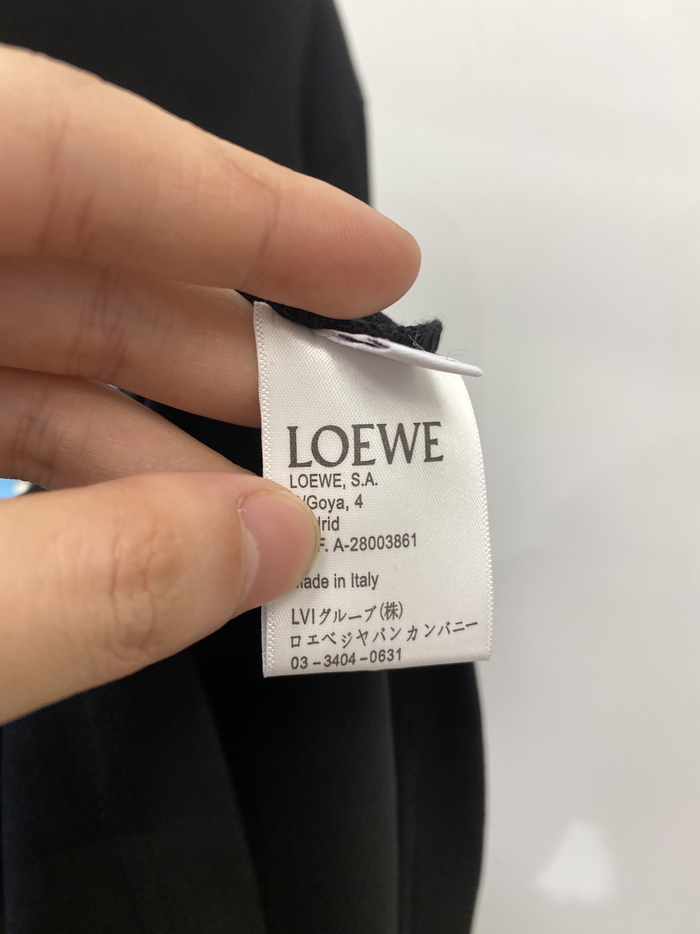 罗意威、2025新品短袖T恤，帅气时尚，胸前顶级直喷图案字母logo，简约百搭款。面料棉 不仅挺括，保持