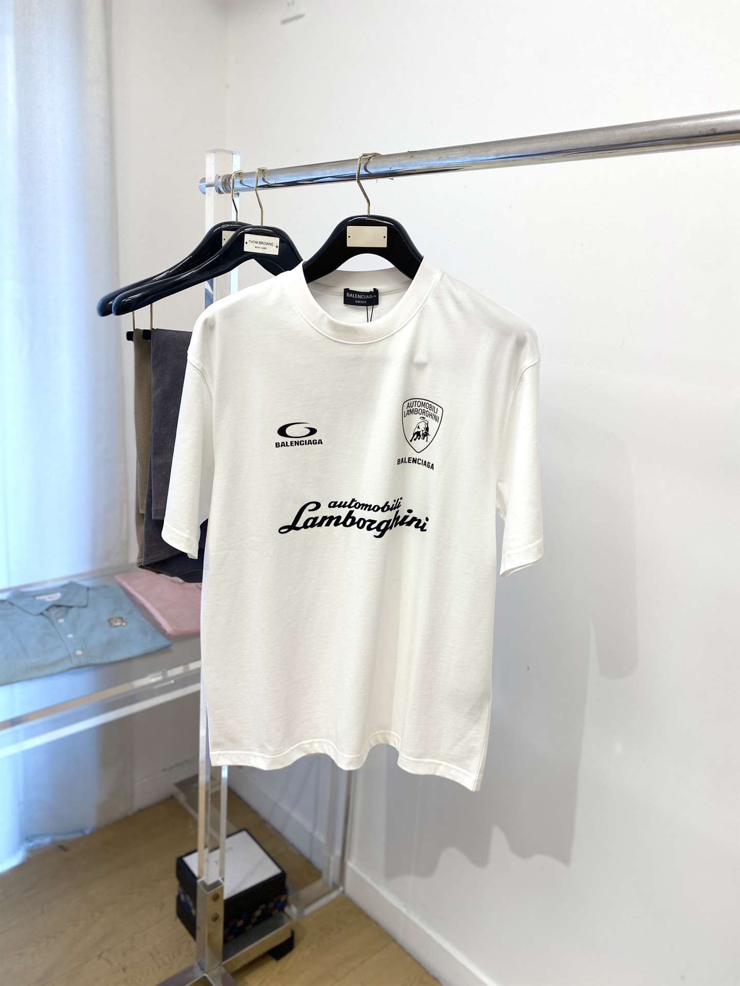 巴黎世家、2025新品短袖T恤，帅气时尚，胸前顶级印胶图案字母logo，简约百搭款。面料棉 不仅挺括，保