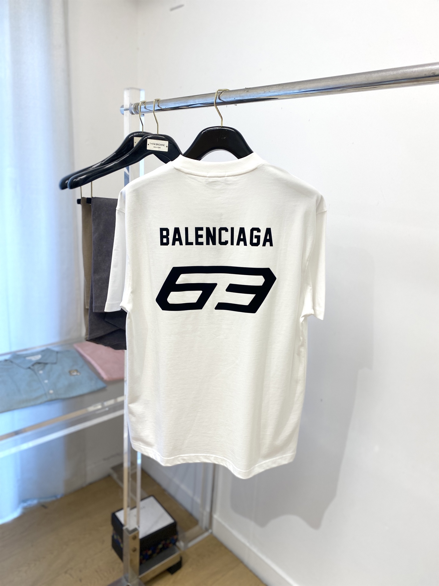 巴黎世家、2025新品短袖T恤，帅气时尚，胸前顶级印胶图案字母logo，简约百搭款。面料棉 不仅挺括，保