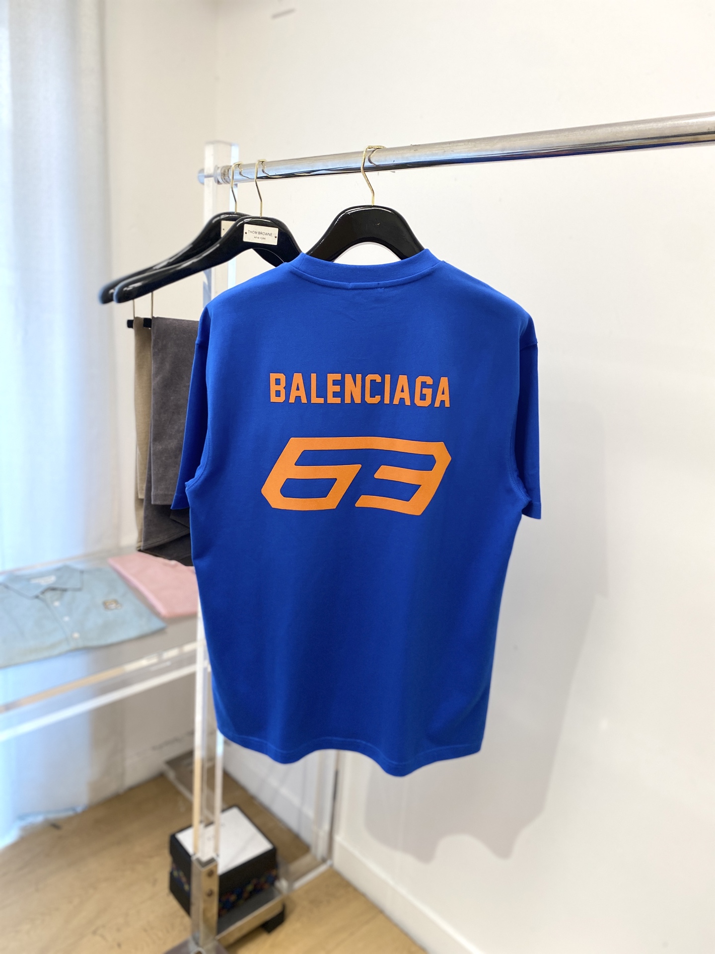 巴黎世家、2025新品短袖T恤，帅气时尚，胸前顶级印胶图案字母logo，简约百搭款。面料棉 不仅挺括，保