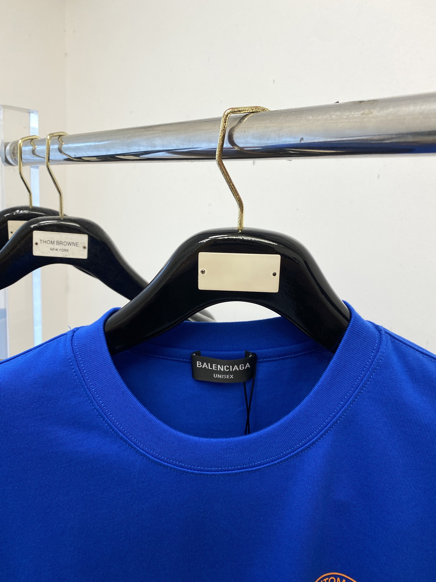 巴黎世家、2025新品短袖T恤，帅气时尚，胸前顶级印胶图案字母logo，简约百搭款。面料棉 不仅挺括，保