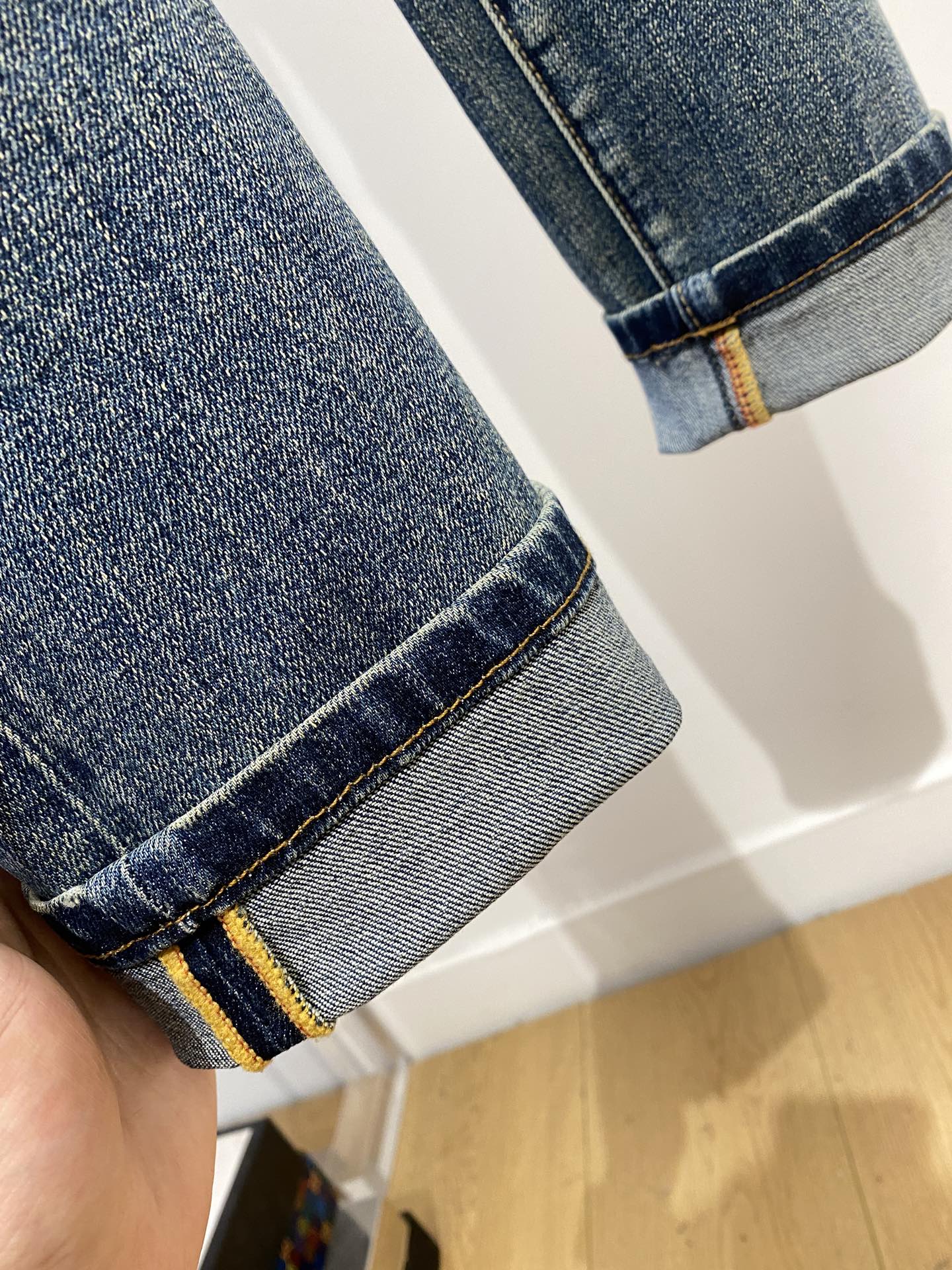 DG、2025最新品，专柜同步有售，原单狠货，水洗休闲牛仔裤，进口原版水洗弹力面料，舒适有弹性，原版五金