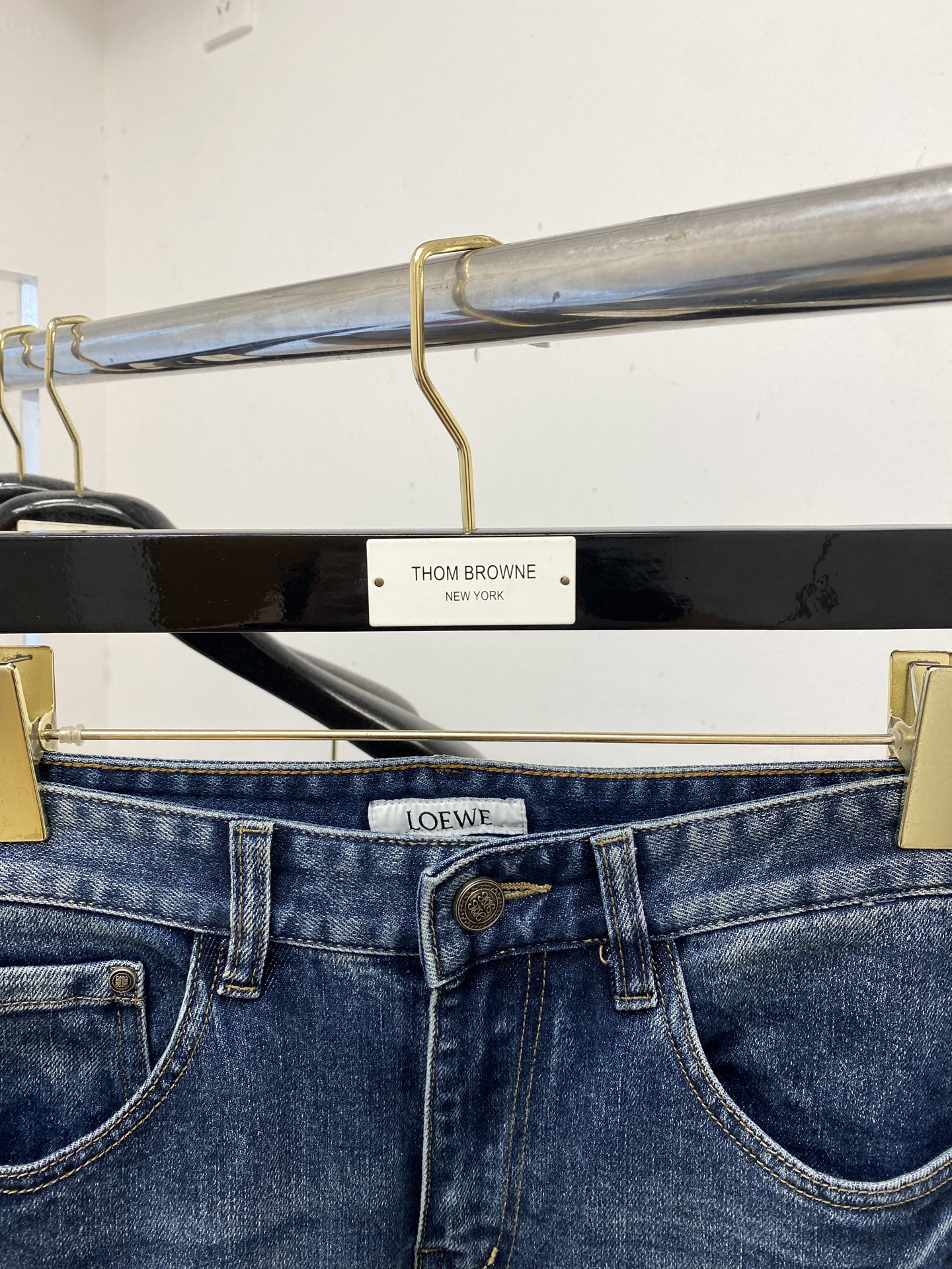 罗意威、2025最新品，专柜同步有售，原单狠货，水洗休闲牛仔裤，进口原版水洗弹力面料，舒适有弹性，原版五