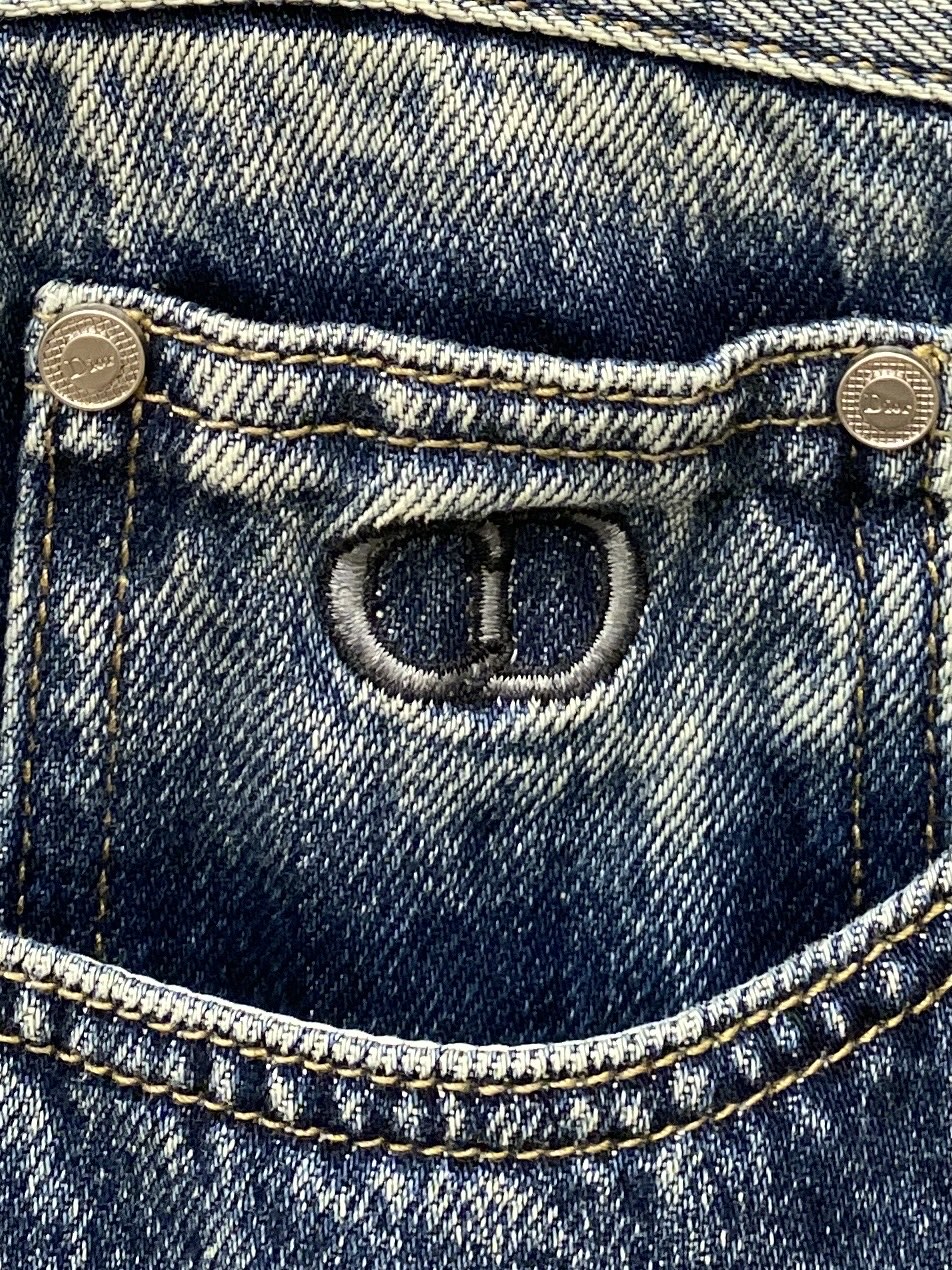 迪奥、2025最新品，专柜同步有售，原单狠货，水洗休闲牛仔裤，进口原版水洗弹力面料，舒适有弹性，原版五金