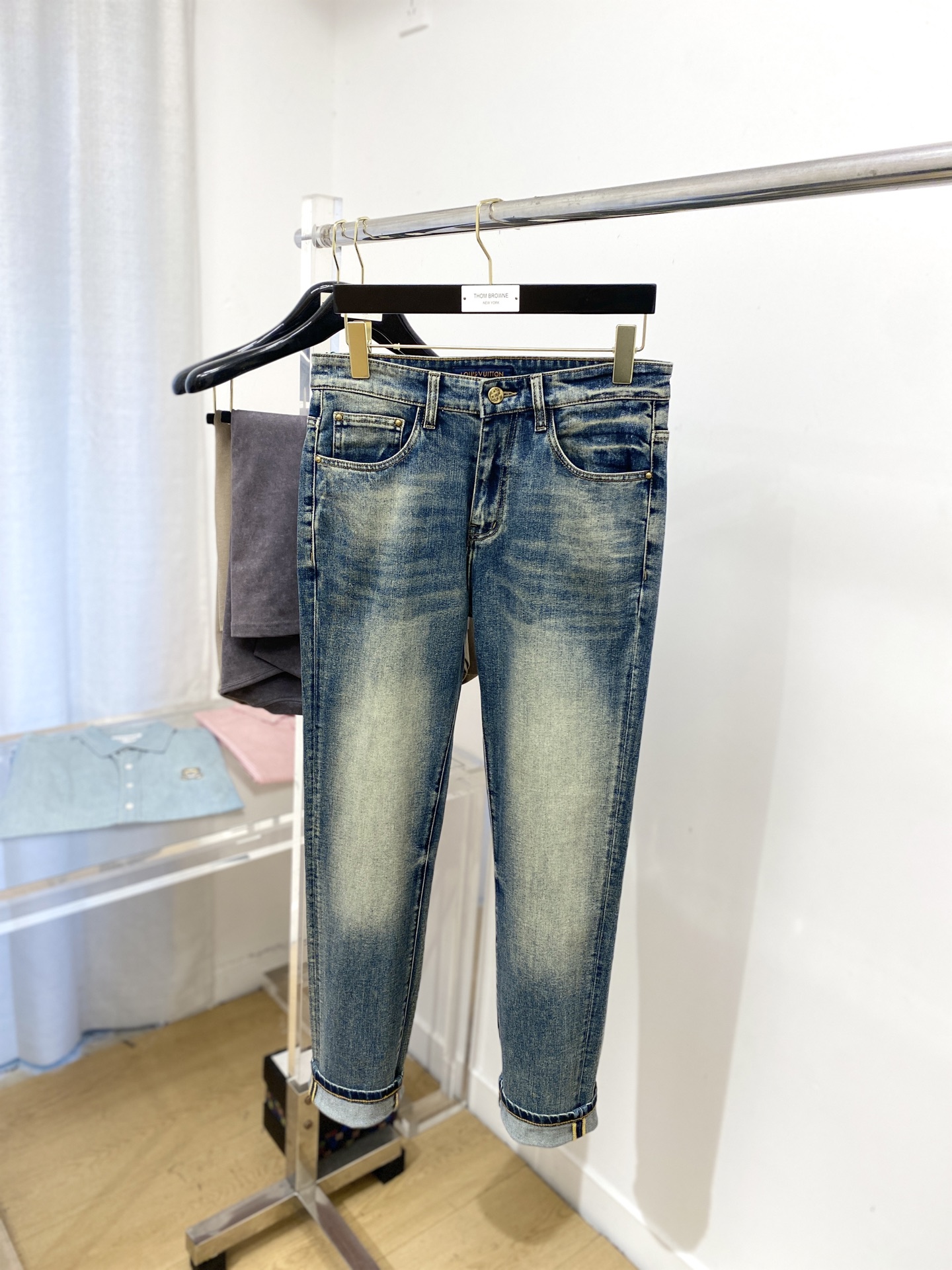 LV、2025最新品，专柜同步有售，原单狠货，水洗休闲牛仔裤，进口原版水洗弹力面料，舒适有弹性，原版五金