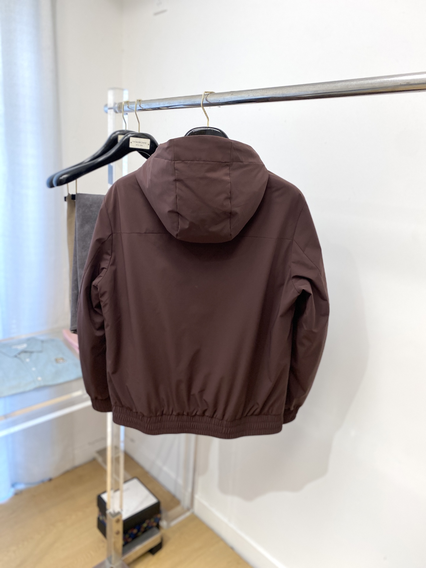 Brunello Cucinelli、2025新品羽绒外套，时尚帅气，简约百搭款，胸前精致刺绣图案log