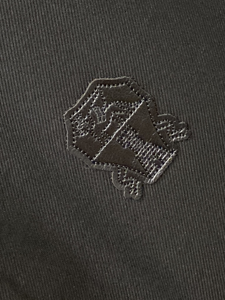 ￼ Brunello Cucinelli、2025新品羽绒夹克外套，时尚帅气，简约百搭款，胸前精致刺绣装