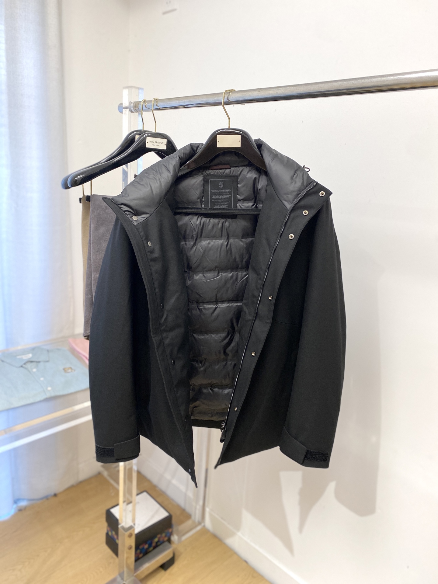 ￼ Brunello Cucinelli、2025新品羽绒夹克外套，时尚帅气，简约百搭款，胸前精致刺绣装