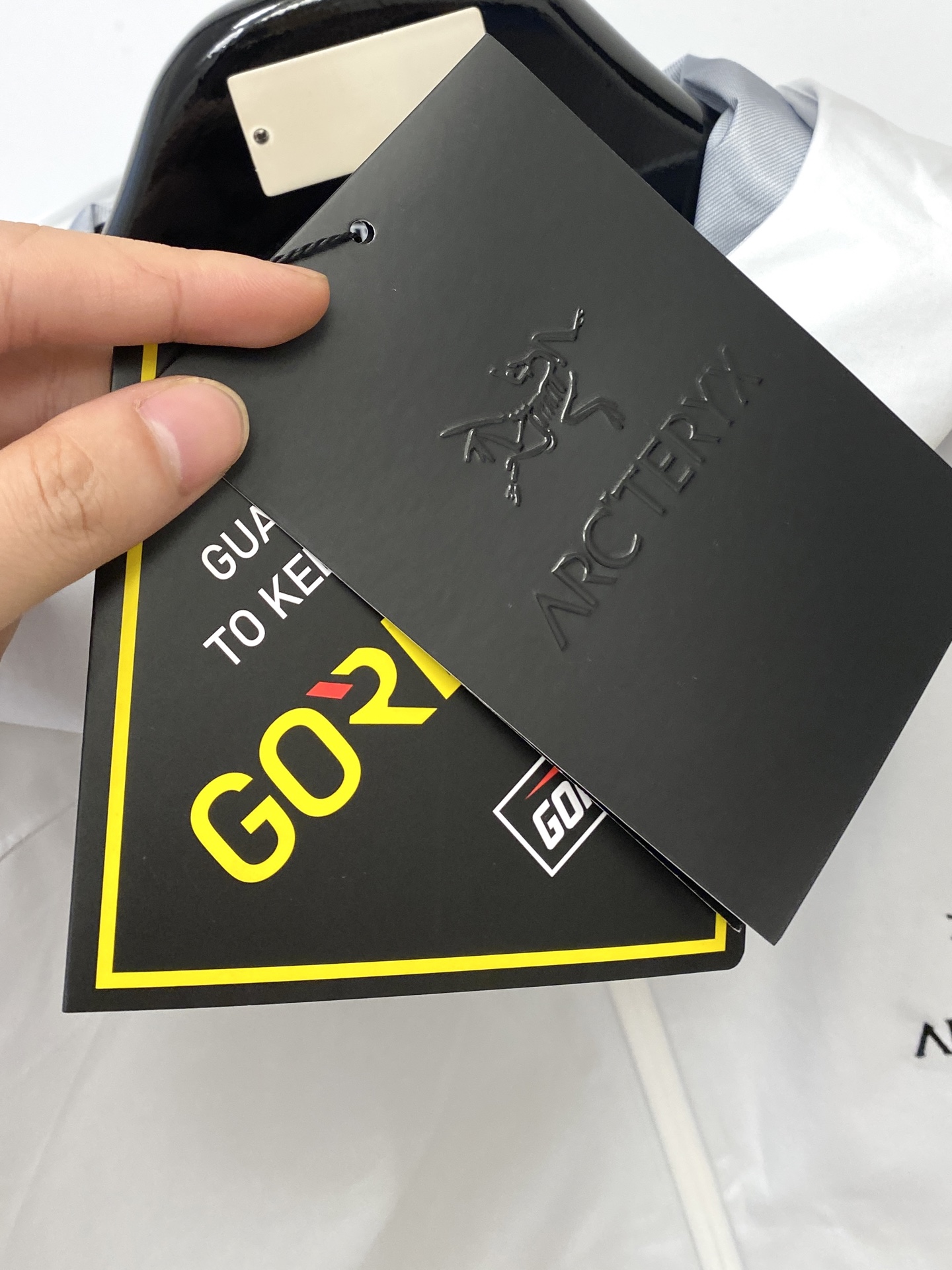 始祖鸟、2025新品夹克外套，时尚帅气，简约百搭款，胸前精致刺绣图案字母logo，定制原版面料，不仅挺括