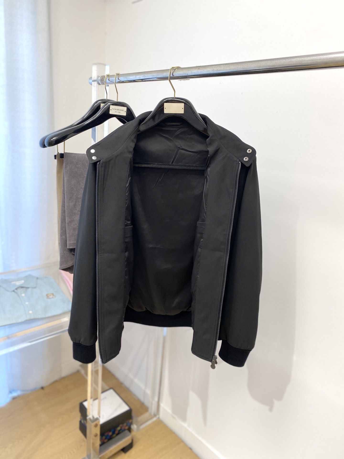 Kiton、2025新品夹克外套，时尚帅气，简约百搭款，原版五金辅料logo，定制原版面料，不仅挺括，保