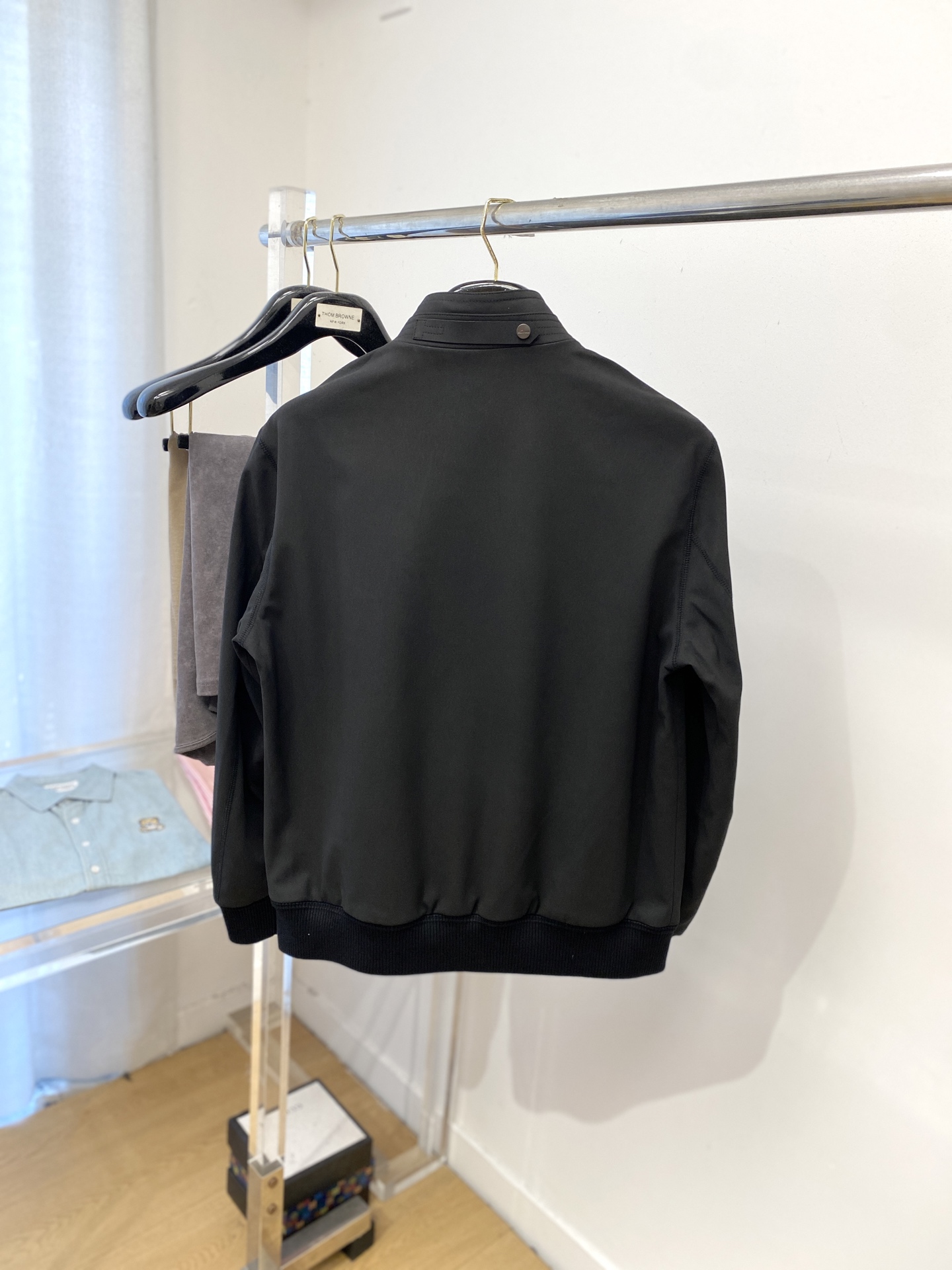 Kiton、2025新品夹克外套，时尚帅气，简约百搭款，原版五金辅料logo，定制原版面料，不仅挺括，保