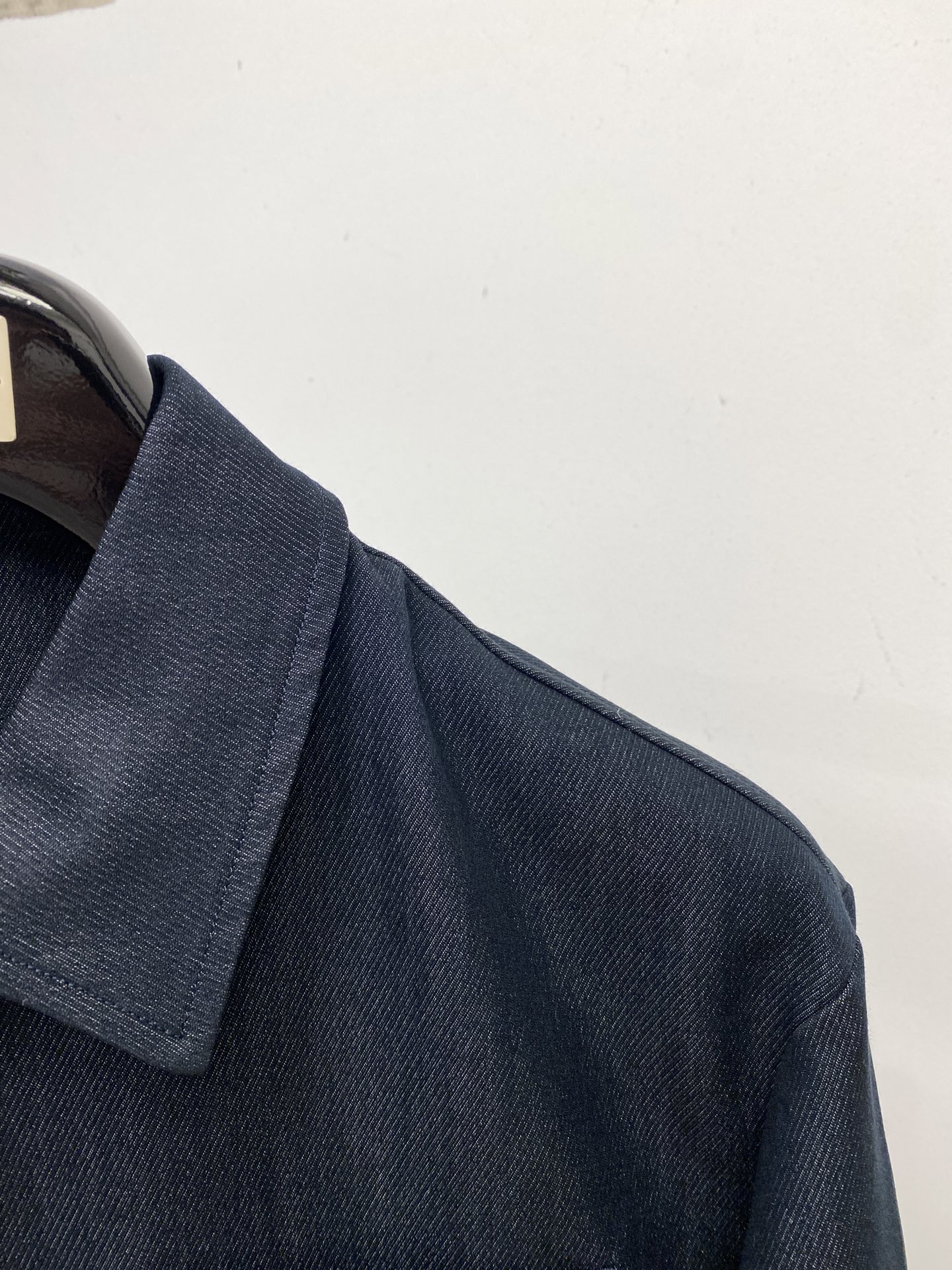 ￼ 迪奥、2025新品夹克外套，时尚帅气，简约百搭款，胸前精致刺绣字母logo，定制原版面料，不仅挺括，