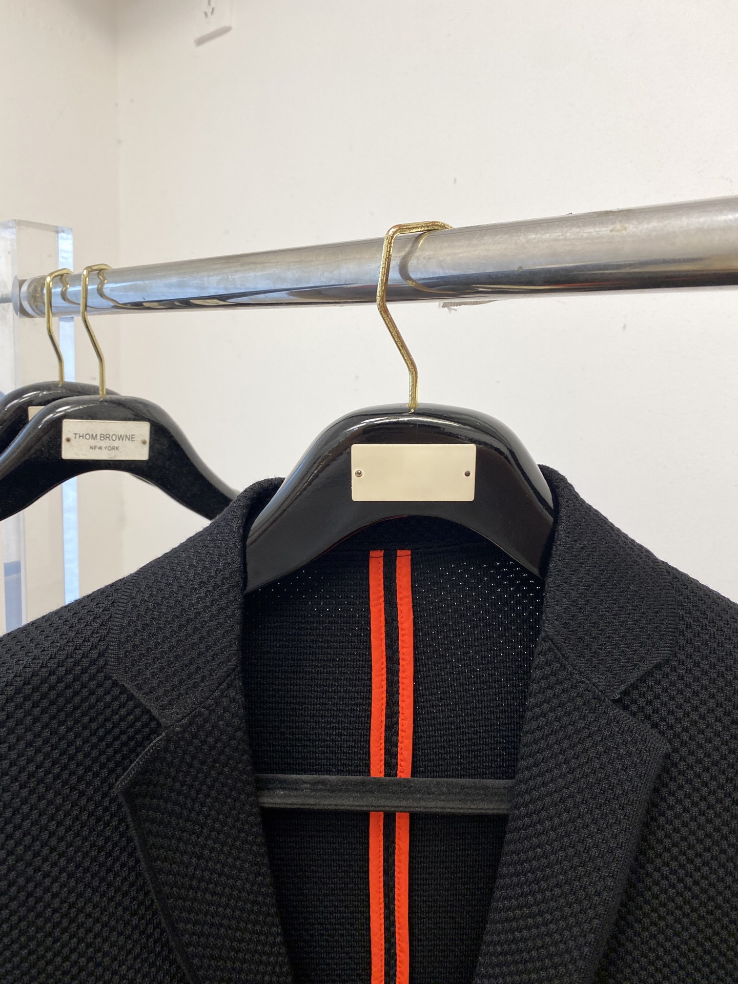 Kiton、2025新品西装外套，时尚帅气，简约百搭款，定制原版面料，不仅挺括，保持潮流的廓形，又穿着舒