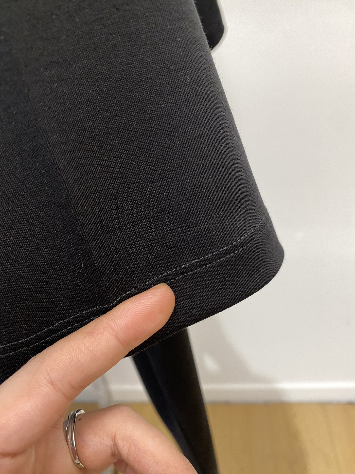 范思哲、2025最新款短袖T恤，帅气时尚，胸前顶级印花图案字母logo，简约百搭款。面料棉 不仅挺括，保