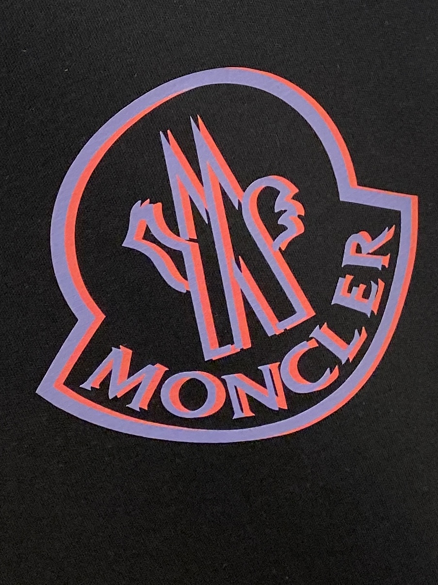 蒙口、2025最新款短袖T恤，帅气时尚，胸前顶级印花图案字母logo，简约百搭款。面料棉 不仅挺括，保持