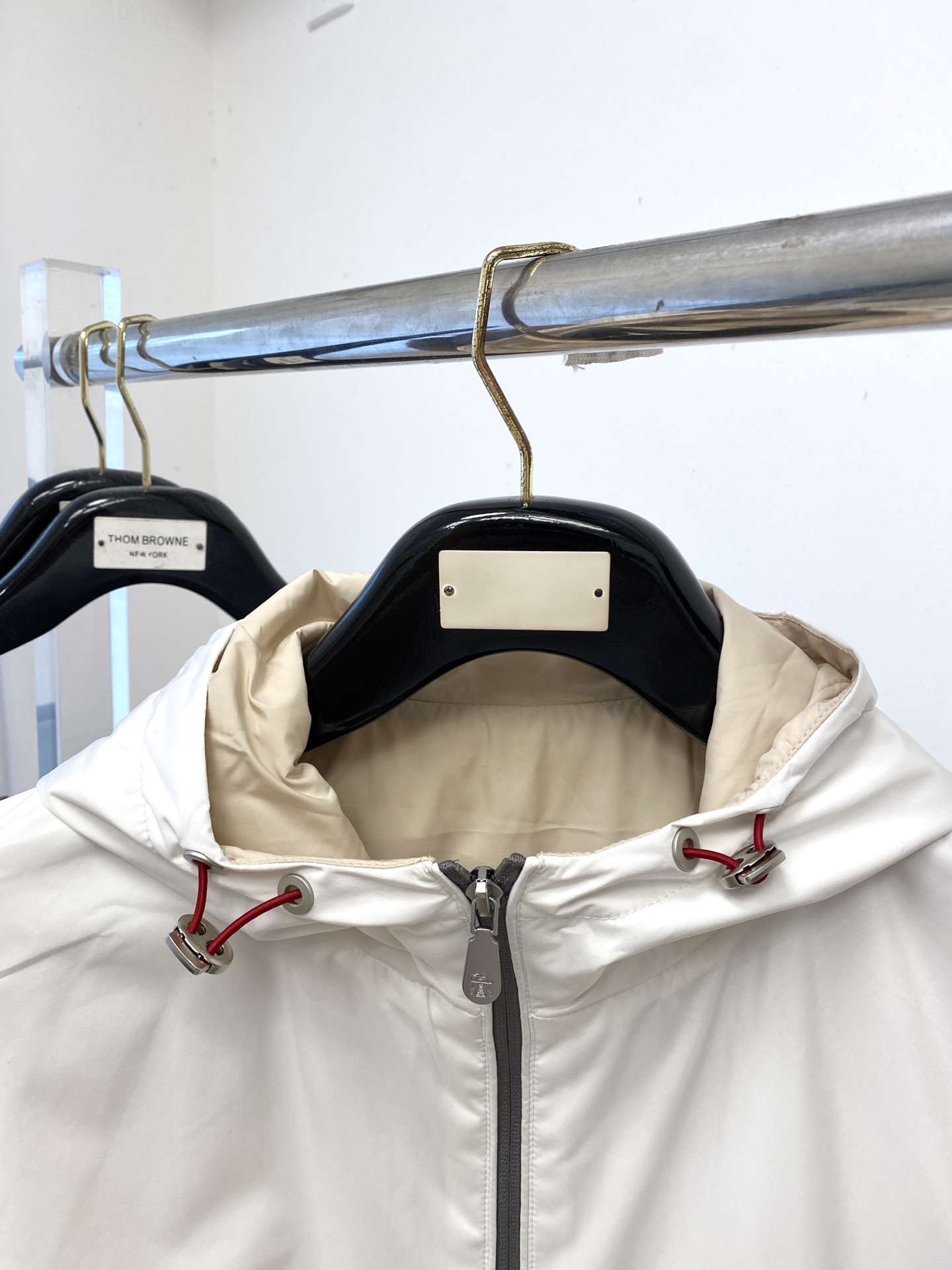 Brunello Cucinelli、2025新品夹克马甲外套，时尚帅气，简约百搭款，胸前精致刺绣图案l