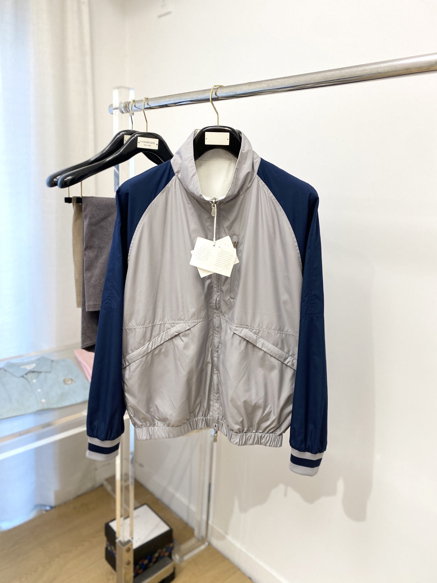 NO:567689,Brunello Cucinelli, 2025 new product reversible jacket, fashionable and handsome, simple and versatile, original hardware accessories logo, customized original fabric, not only crisp and trendy silhouette, but also comfortable to wear, more delicate yarn weaving, code size M-3XL,, brunello cucinelli, jackets & coats, jackets & coats, alexander wang19860909Brunello Cucinelli、2025新品双面穿夹克外套,时尚帅气,简约百搭款,原版五金辅料logo,定制原版面料,不仅挺括,保持潮流的廓形,又穿着舒适,纱织更细腻,码数M-3XL,,brunello cucinelli,jackets & coats,jackets & coats,alexander wang,Men's clothing