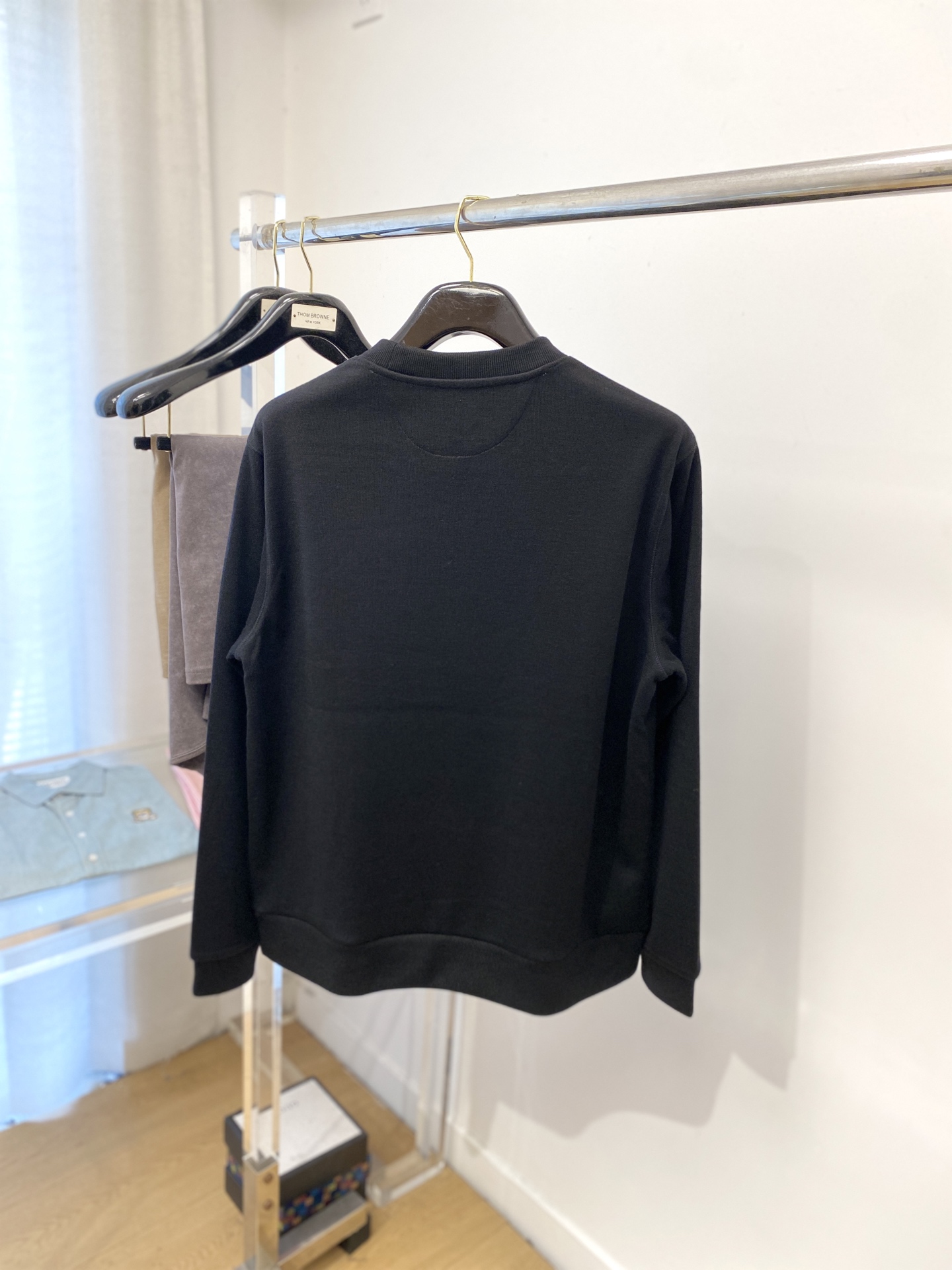 Brunello Cucinelli、2025新品长袖卫衣，帅气时尚，简约百搭款。胸前精致刺绣图案字母l