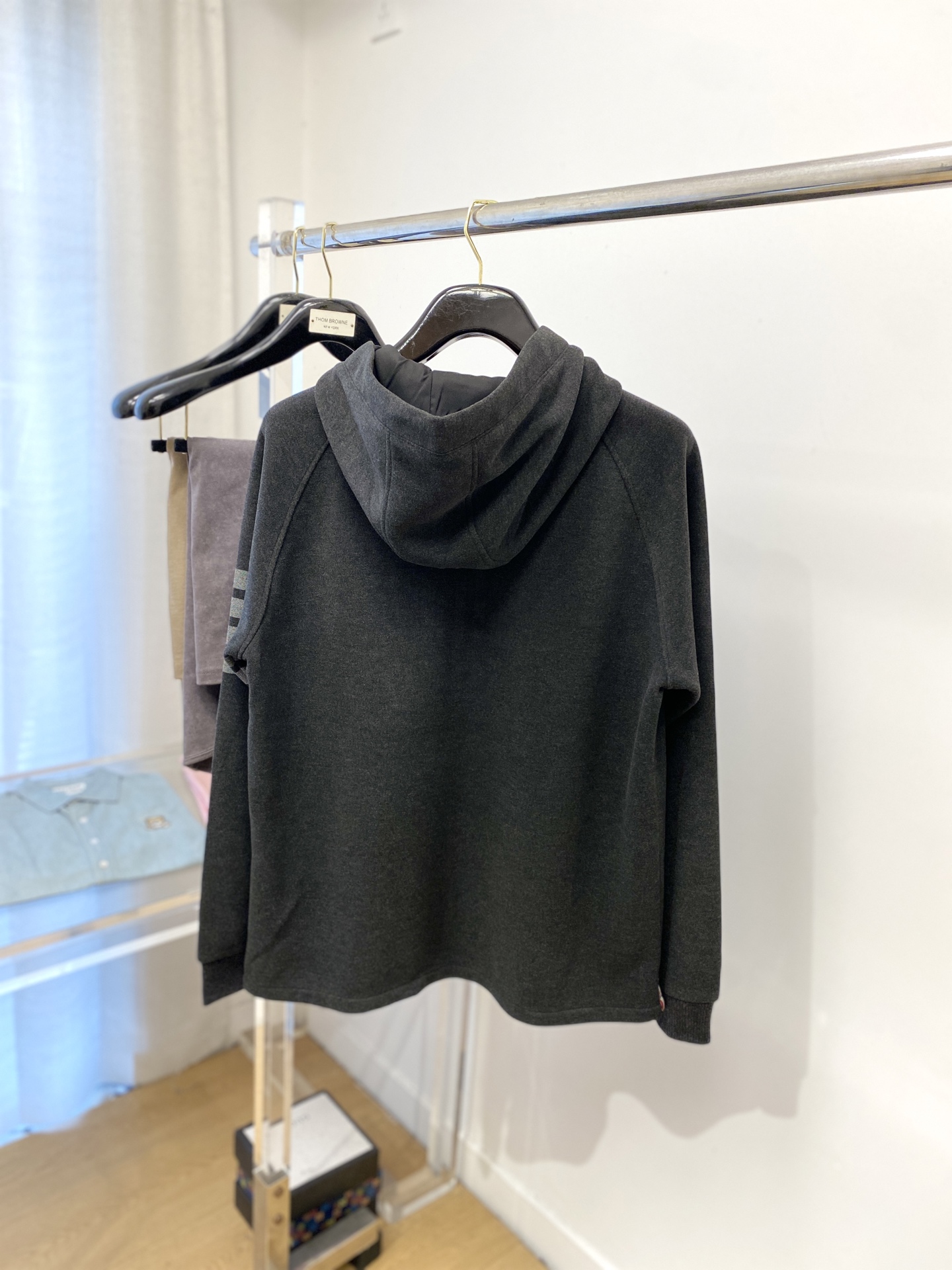 TB、2025新品卫衣外套，时尚帅气，衣下刺绣织带字母logo，简约百搭款，定制原版面料，不仅挺括，保持