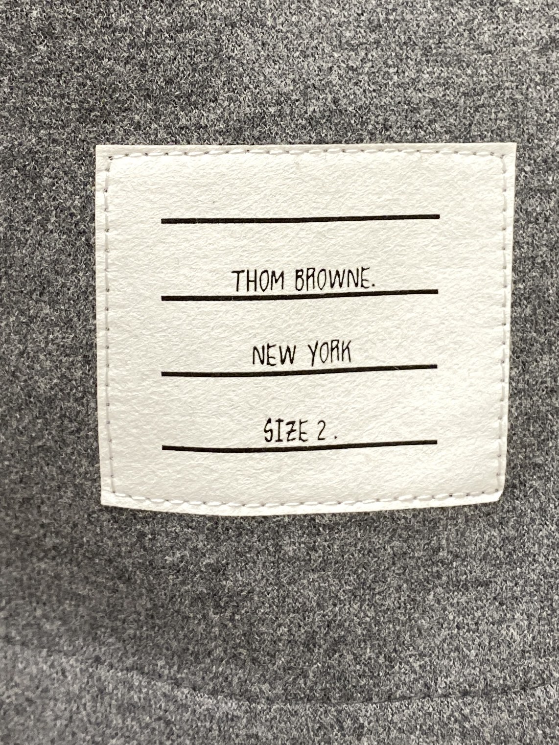 TB、2025新品卫衣外套，时尚帅气，衣下刺绣织带字母logo，简约百搭款，定制原版面料，不仅挺括，保持