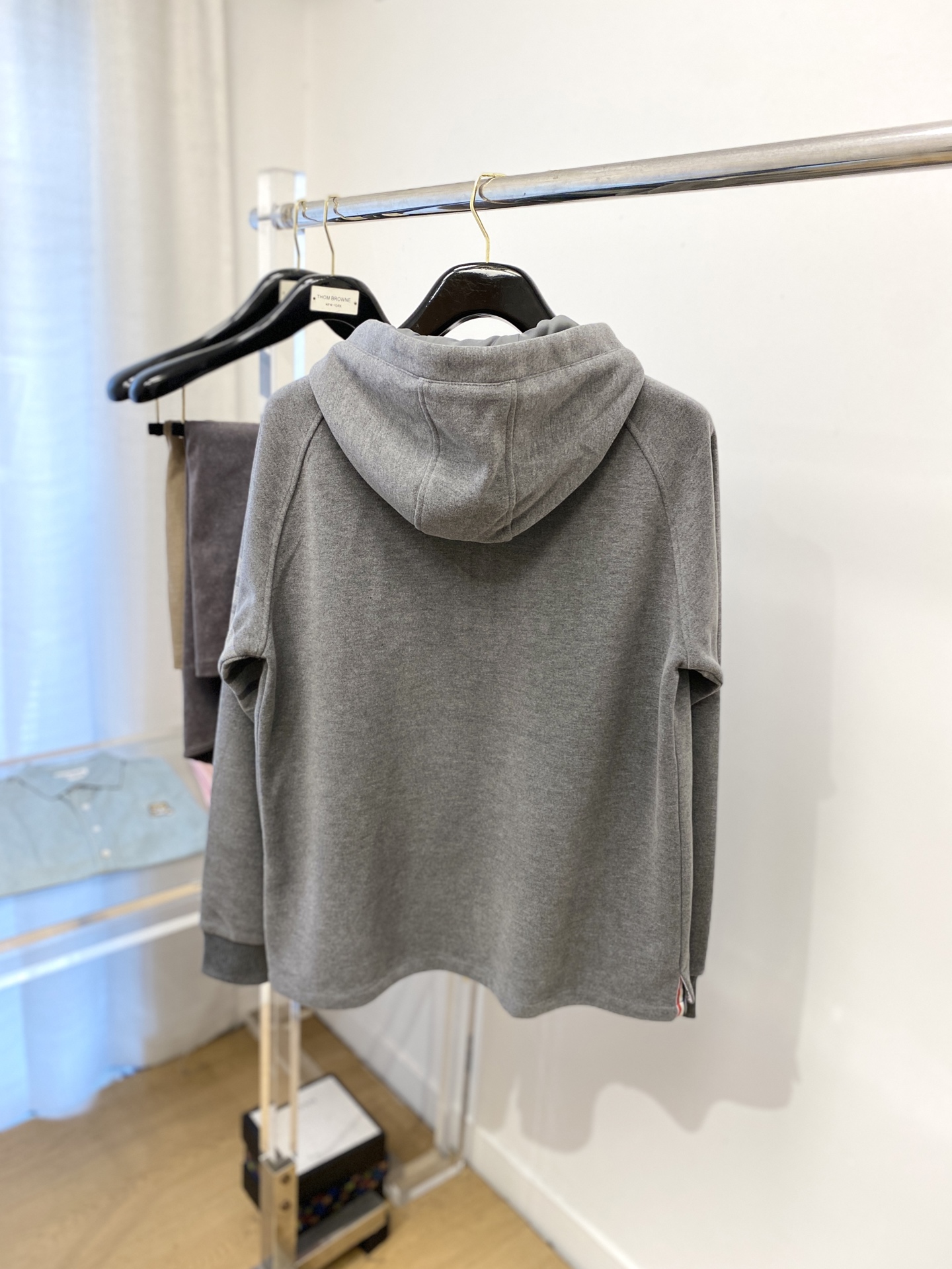 TB、2025新品卫衣外套，时尚帅气，衣下刺绣织带字母logo，简约百搭款，定制原版面料，不仅挺括，保持