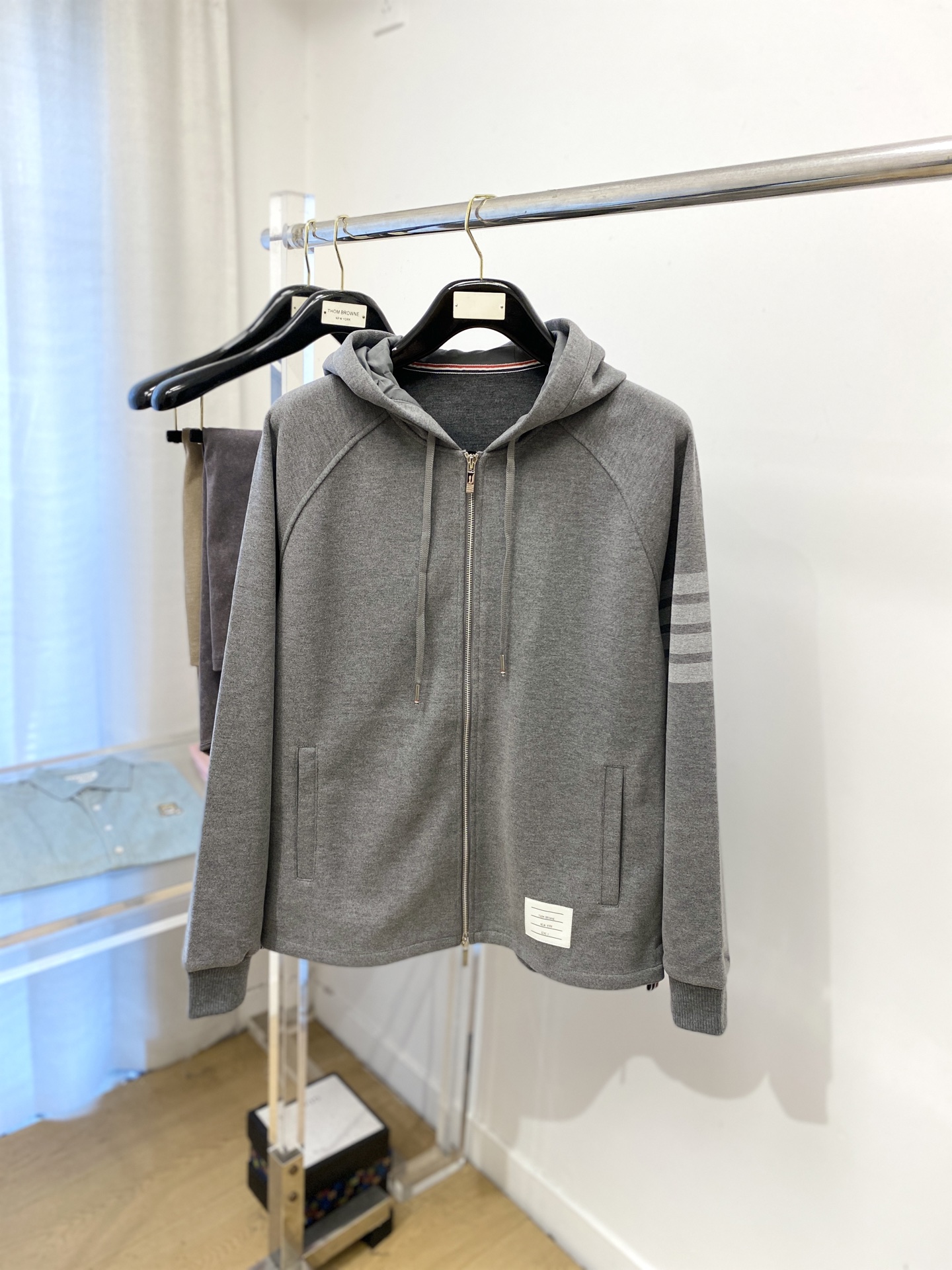 TB、2025新品卫衣外套，时尚帅气，衣下刺绣织带字母logo，简约百搭款，定制原版面料，不仅挺括，保持