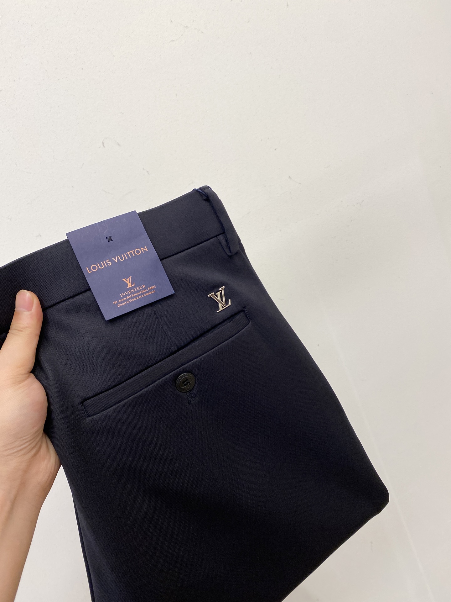 LV、2025爆款休闲西裤 高弹显瘦必爆简约百搭爆款，做工精细，每一针都看得到用心，超多明星网红最爱 拉