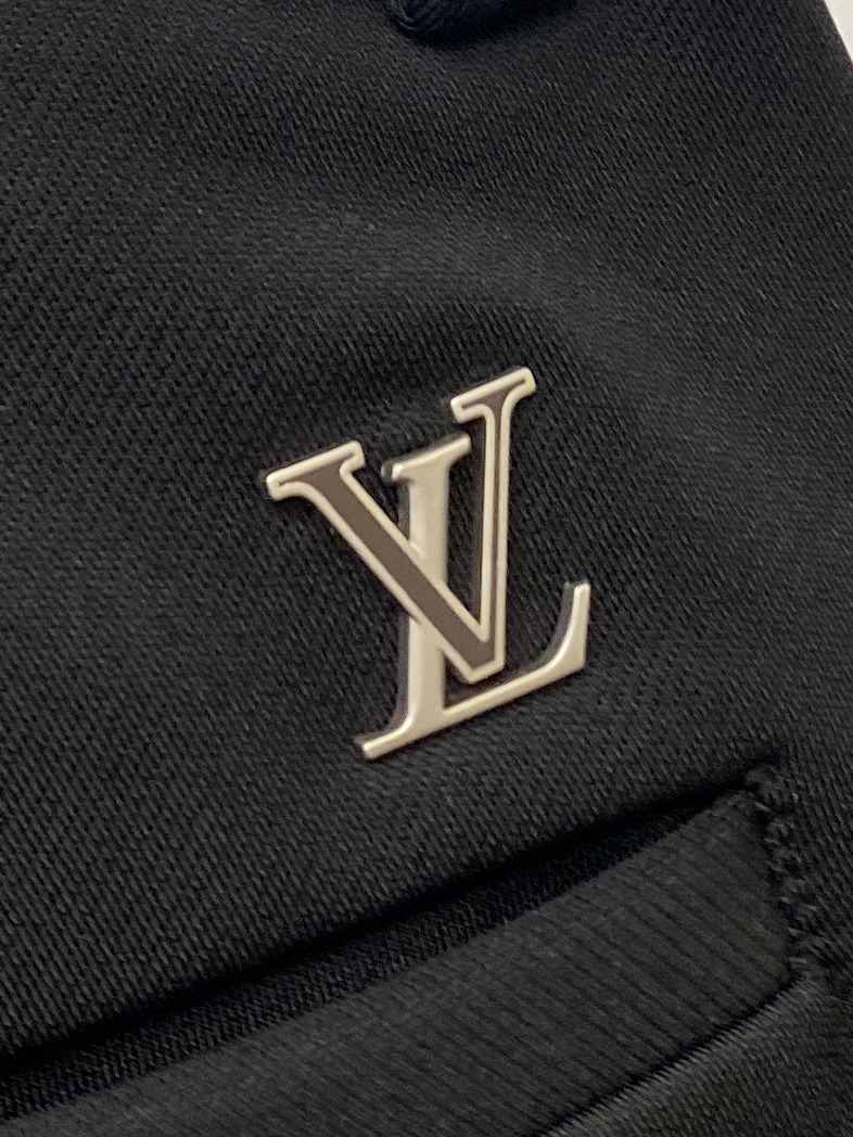 LV、2025爆款休闲西裤 高弹显瘦必爆简约百搭爆款，做工精细，每一针都看得到用心，超多明星网红最爱 拉