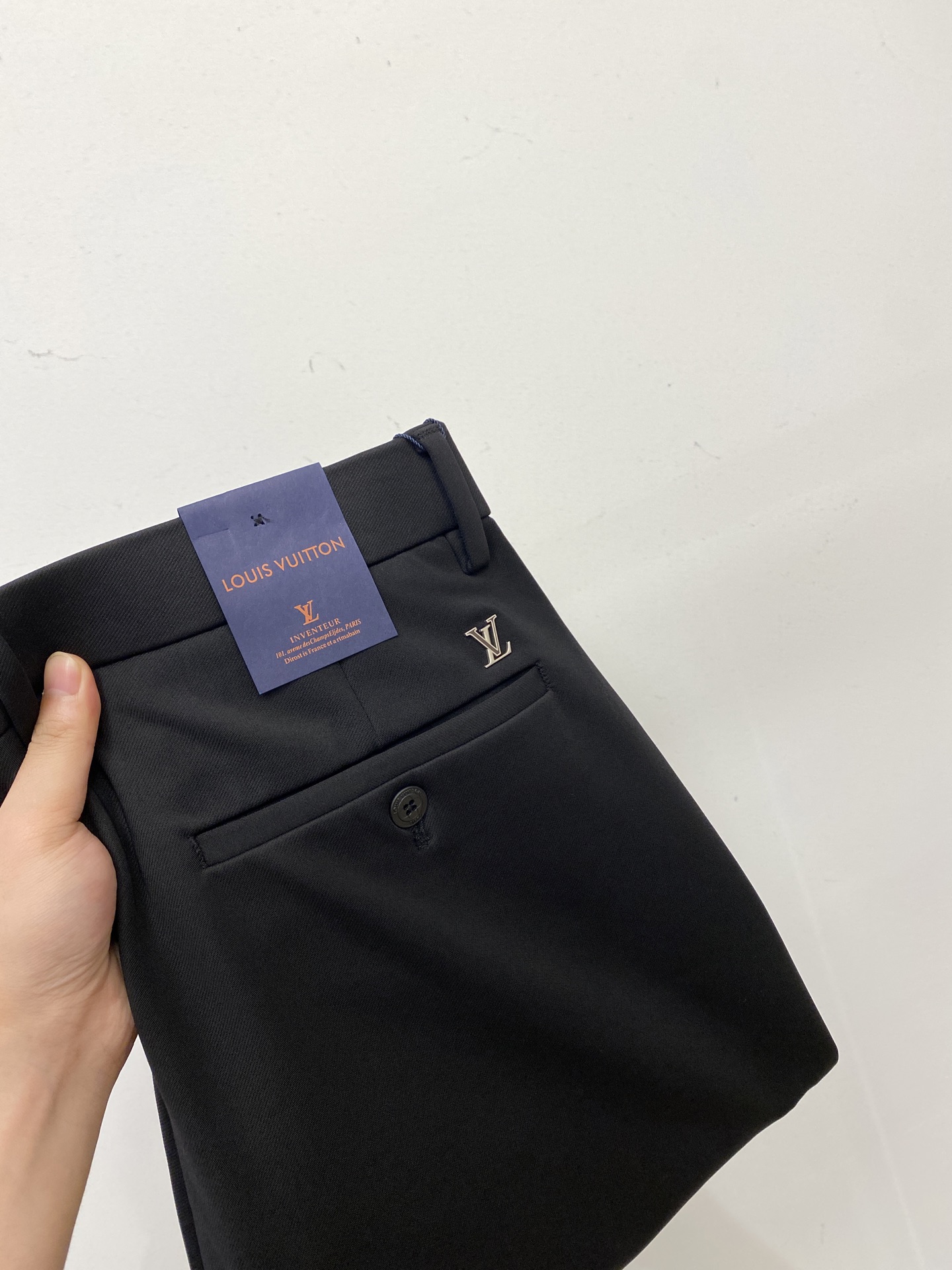 LV、2025爆款休闲西裤 高弹显瘦必爆简约百搭爆款，做工精细，每一针都看得到用心，超多明星网红最爱 拉