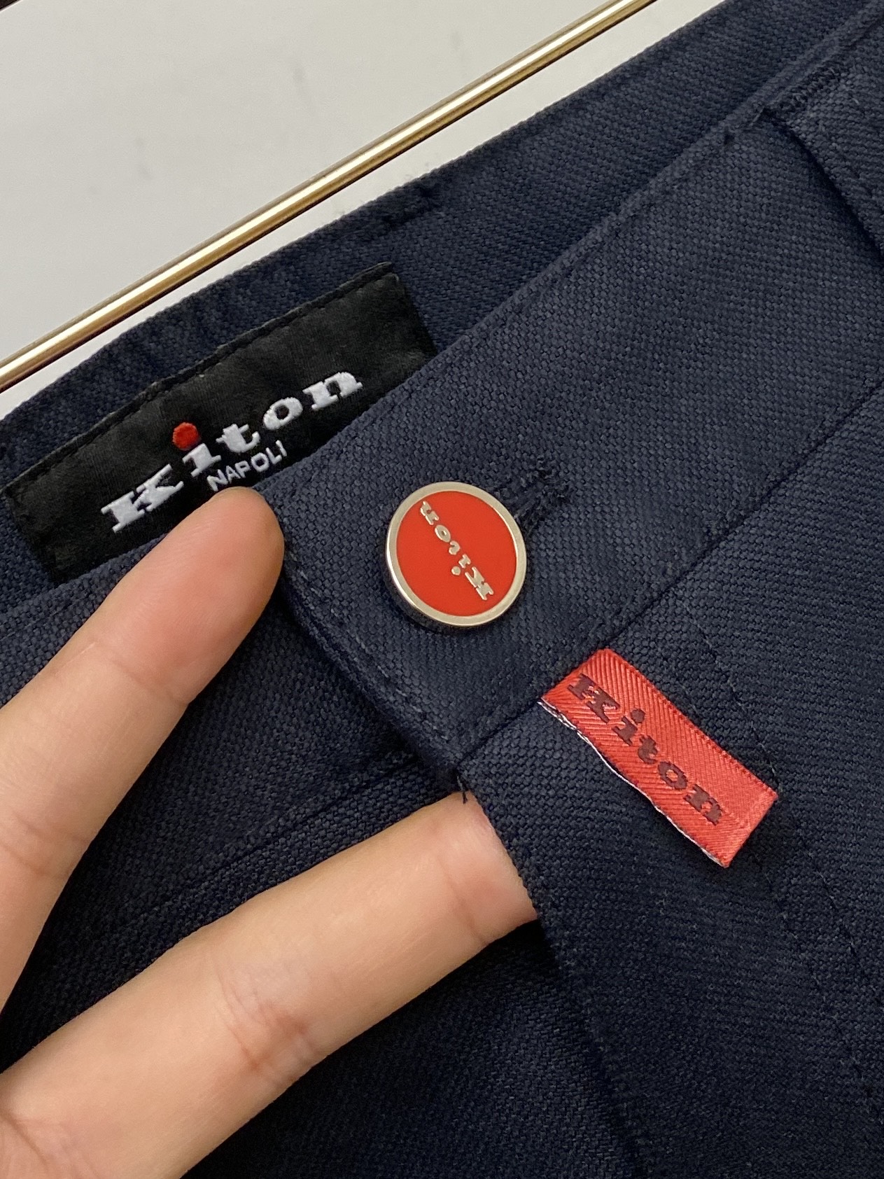 Kiton、2025爆款休闲布裤 高弹显瘦必爆简约百搭爆款，做工精细，每一针都看得到用心，超多明星网红最