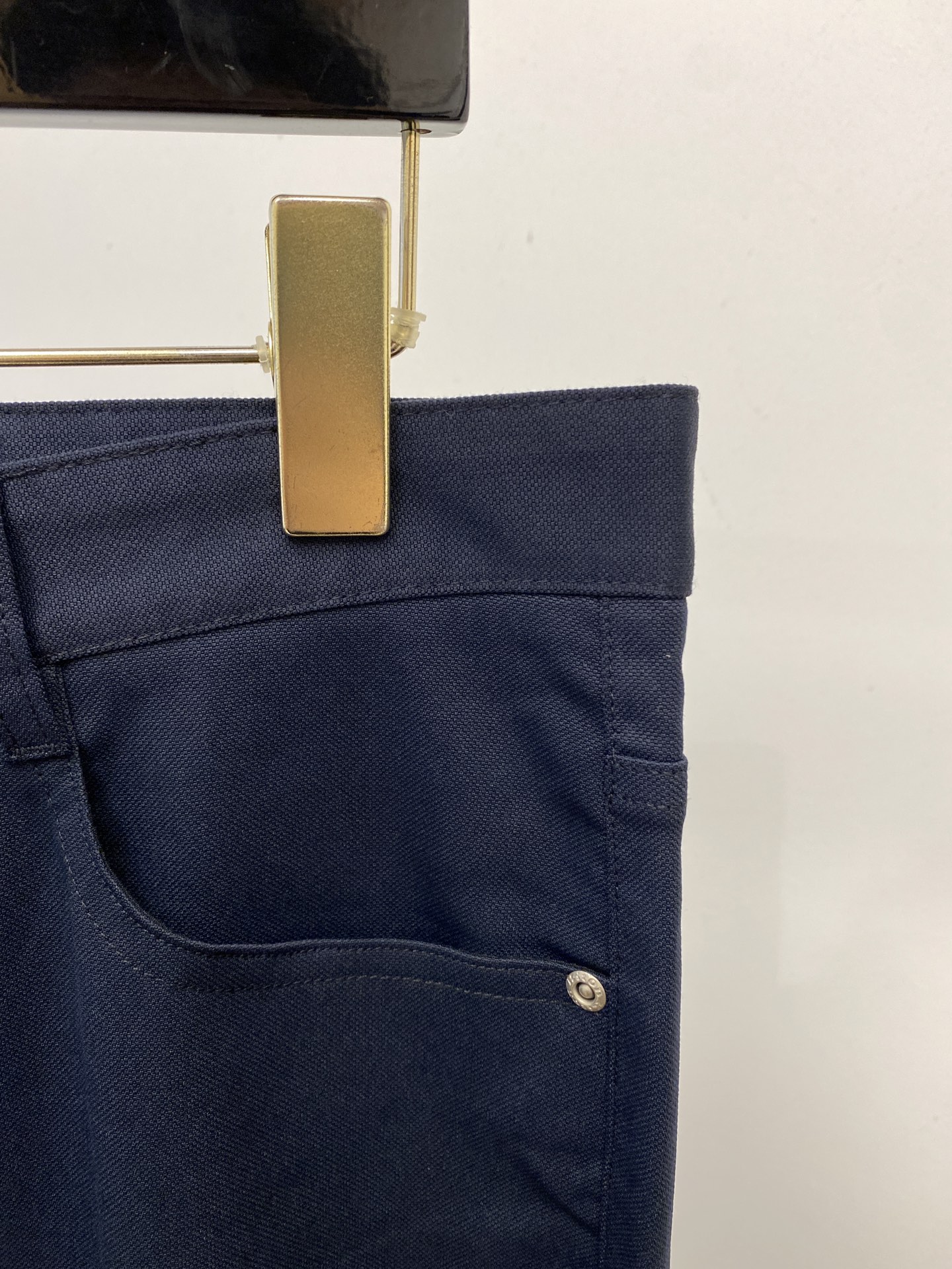 Kiton、2025爆款休闲布裤 高弹显瘦必爆简约百搭爆款，做工精细，每一针都看得到用心，超多明星网红最