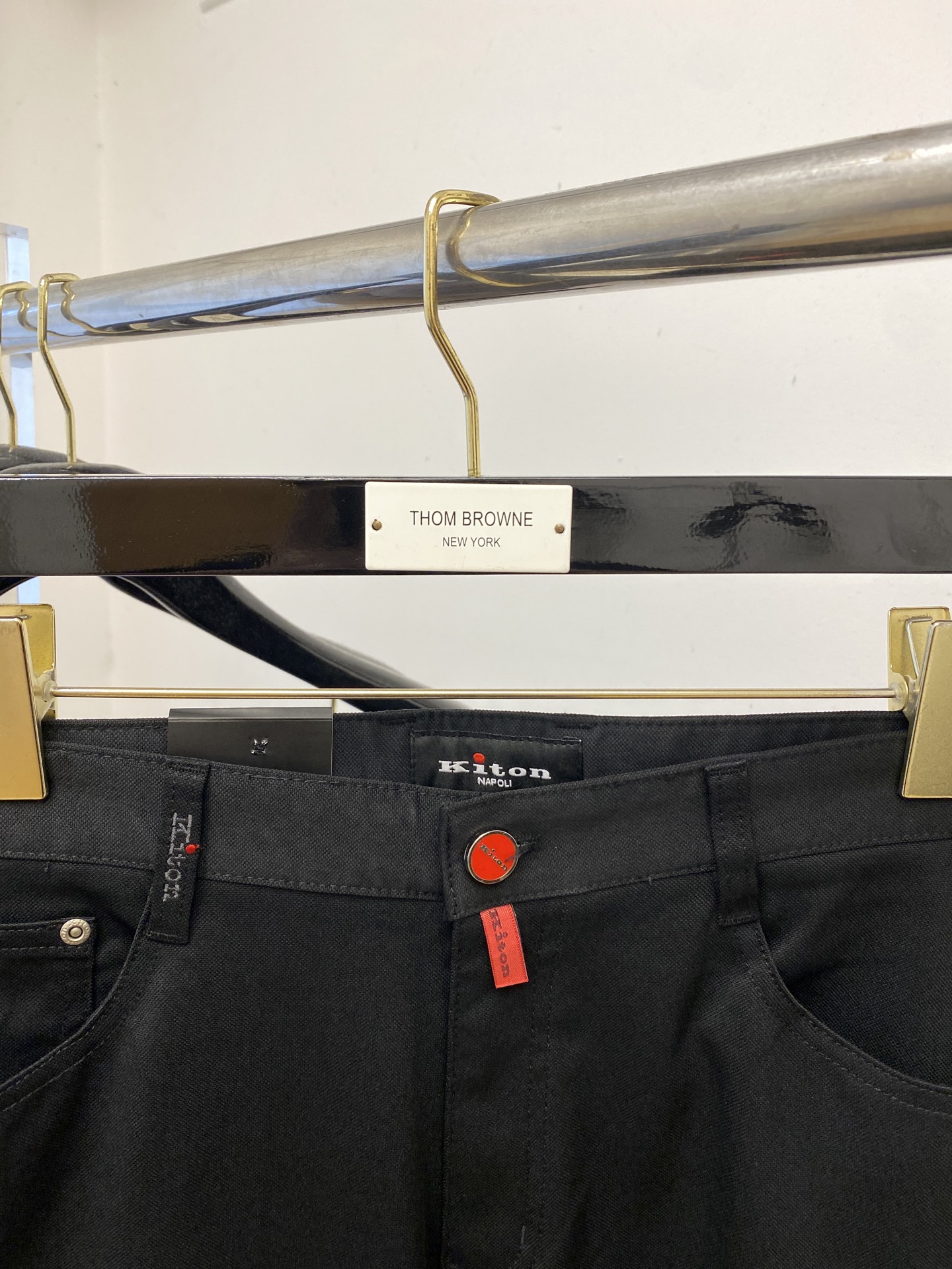 Kiton、2025爆款休闲布裤 高弹显瘦必爆简约百搭爆款，做工精细，每一针都看得到用心，超多明星网红最