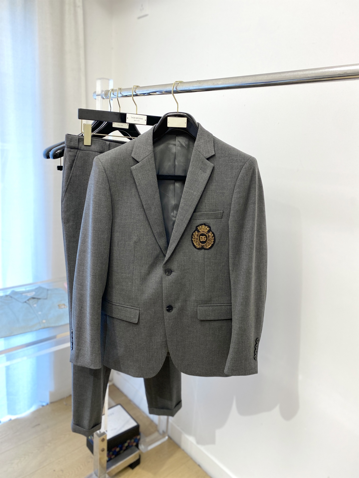 DG、2025最新品，时尚休闲套装西装，顶级原版面料打造，穿着舒适，吸湿性透气性都非常良好，色牢度超高！