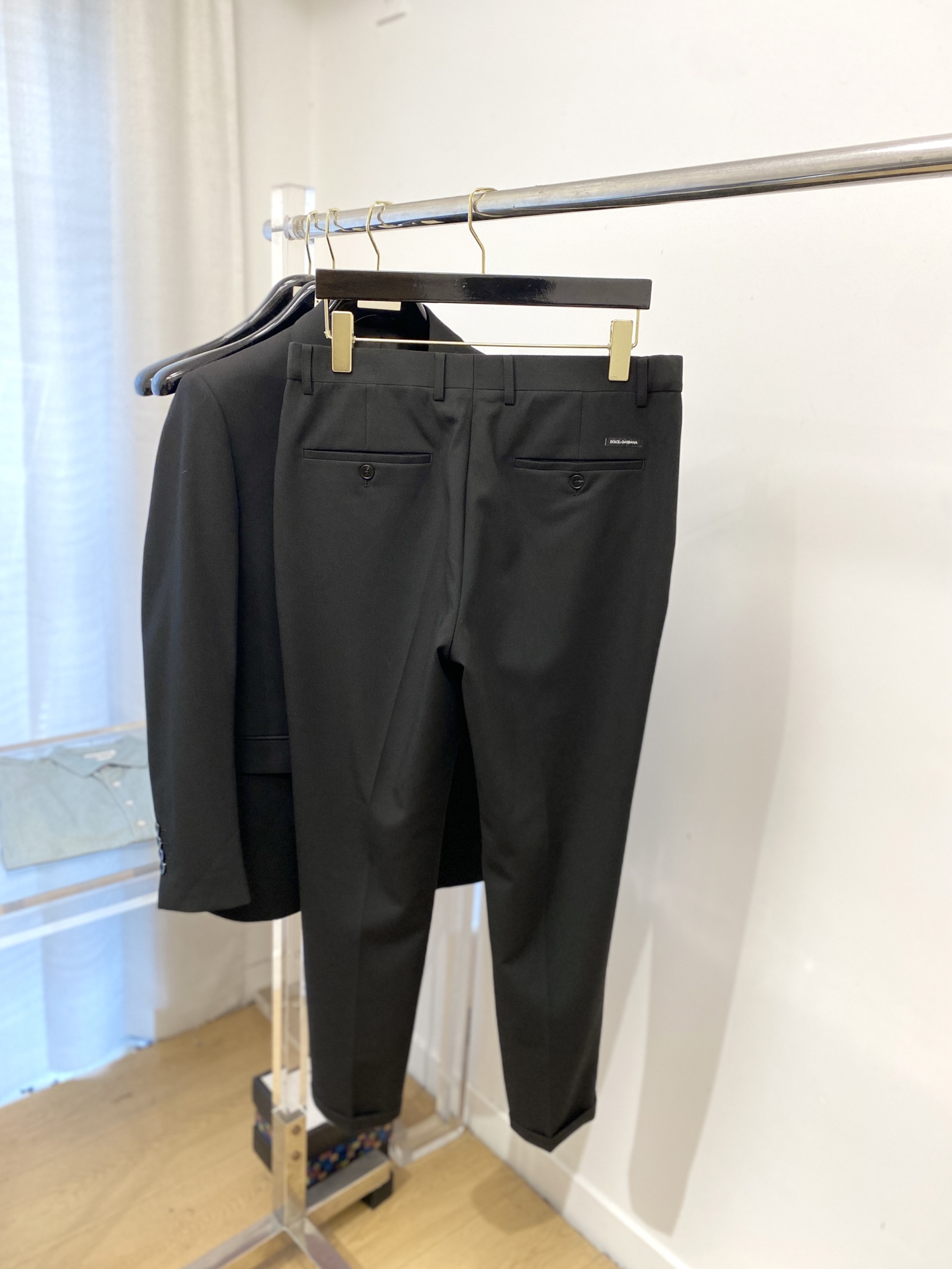 DG、2025最新品，时尚休闲套装西装，顶级原版面料打造，穿着舒适，吸湿性透气性都非常良好，色牢度超高！