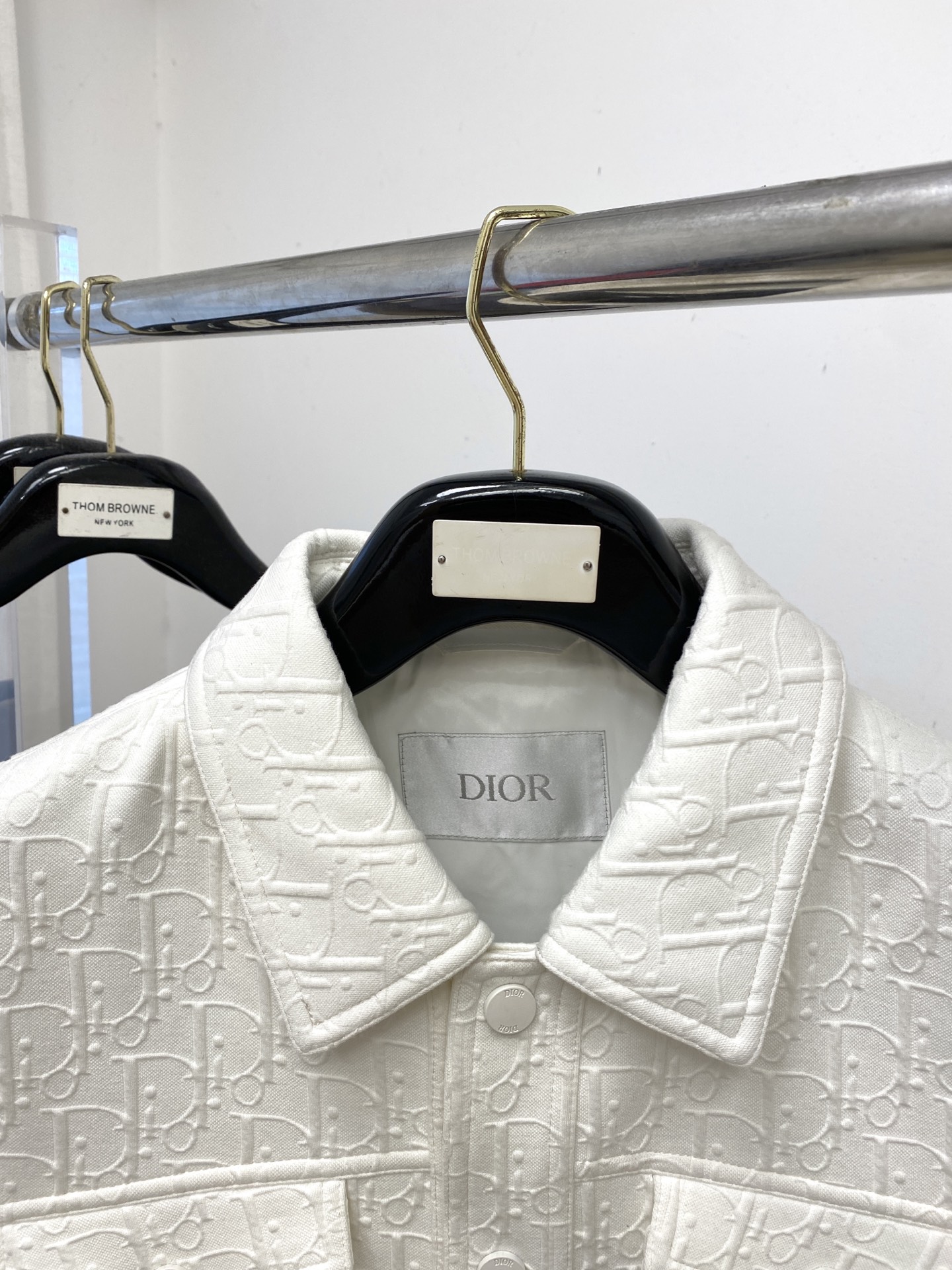 迪奥、2025新品夹克外套，时尚帅气，原版五金辅料logo，简约百搭款，定制原版面料，不仅挺括，保持潮流