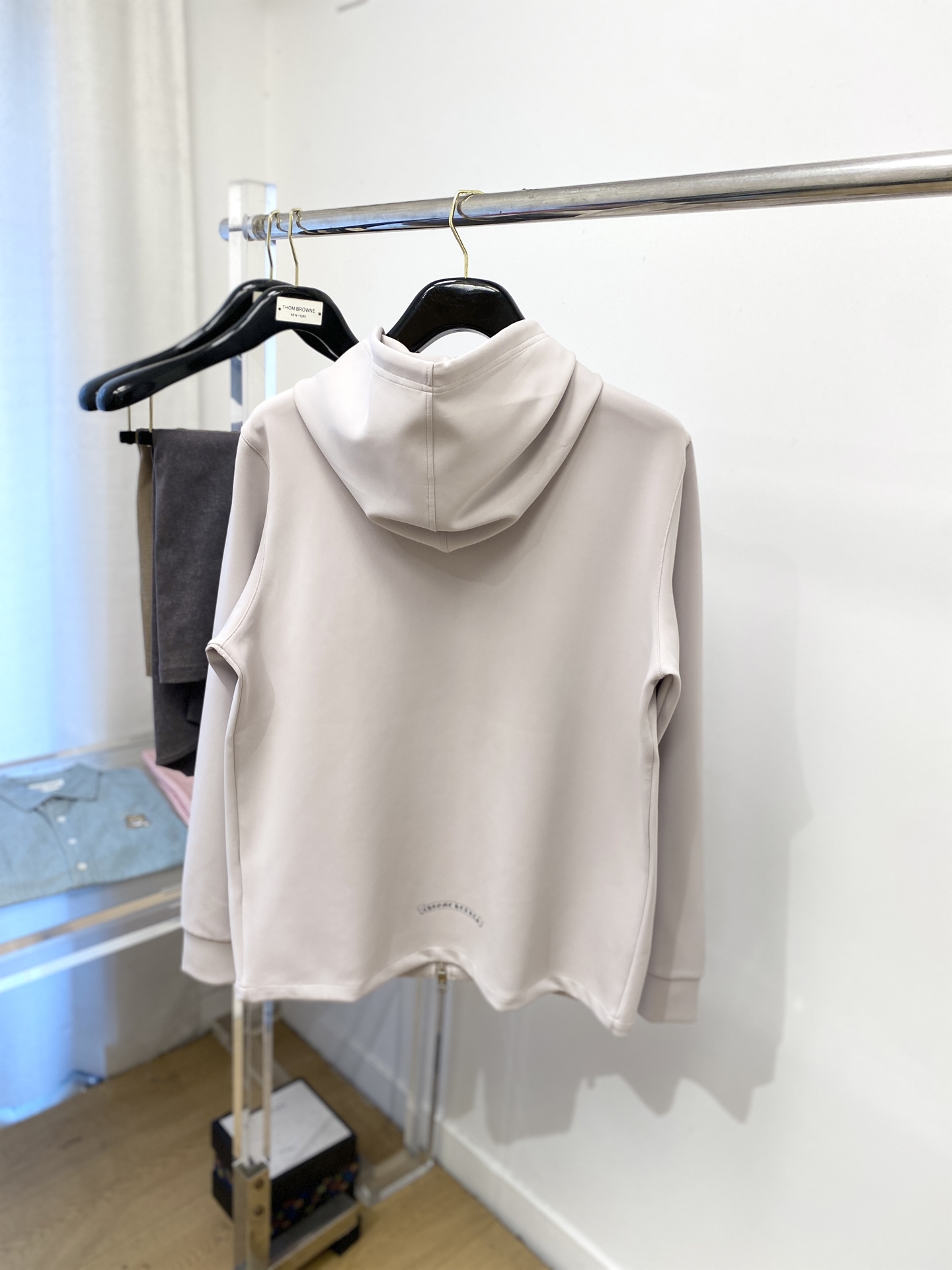 克罗心、2025新品卫衣外套，时尚帅气，胸前刺绣五金装饰图案logo，简约百搭款，定制原版面料，不仅挺括