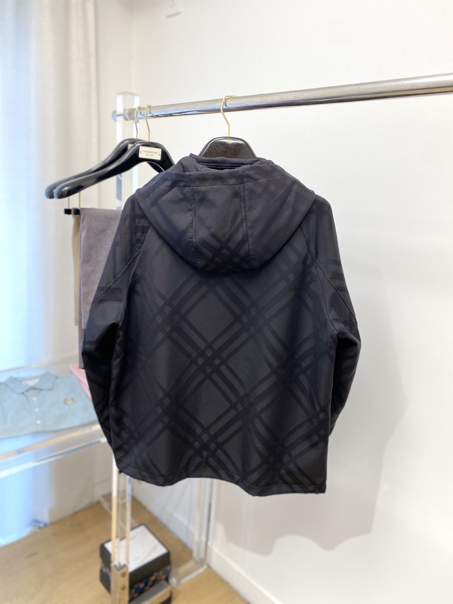 巴宝莉、2025新品夹克外套，时尚帅气，胸前精致刺绣图案logo，简约百搭款，定制原版面料，不仅挺括，保