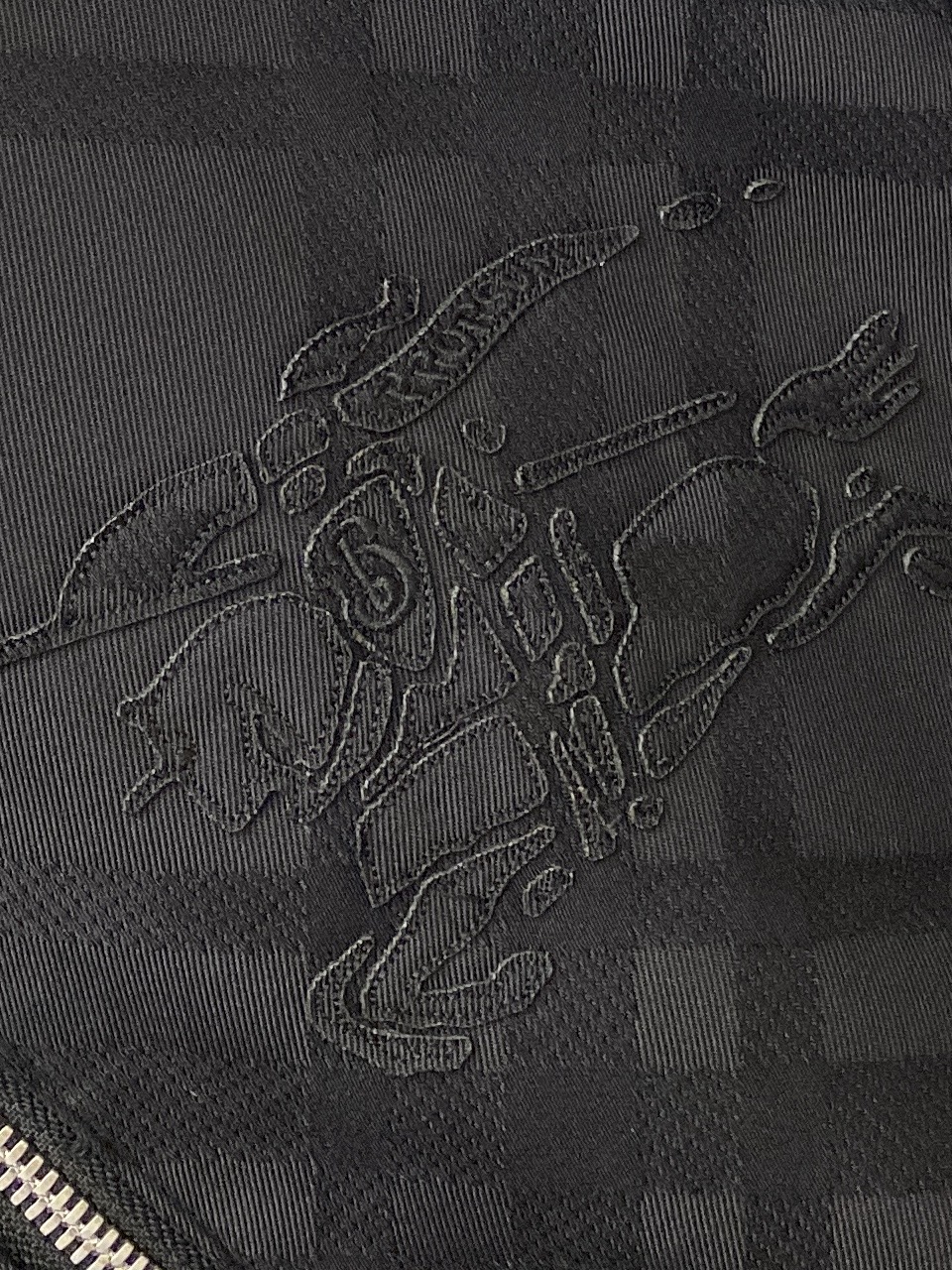 巴宝莉、2025新品夹克外套，时尚帅气，胸前精致刺绣图案logo，简约百搭款，定制原版面料，不仅挺括，保