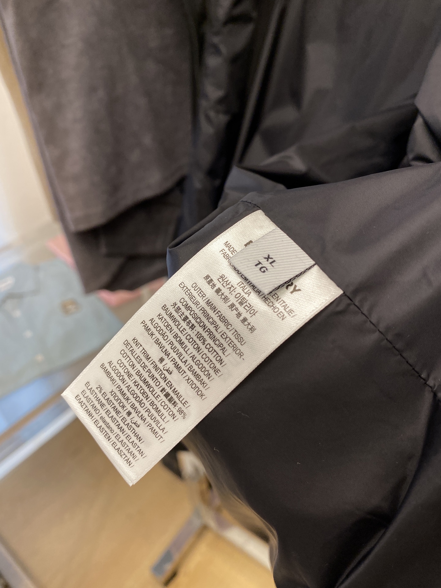 巴宝莉、2025新品夹克外套，时尚帅气，胸前刺绣装饰字母logo，简约百搭款，定制原版面料，不仅挺括，保